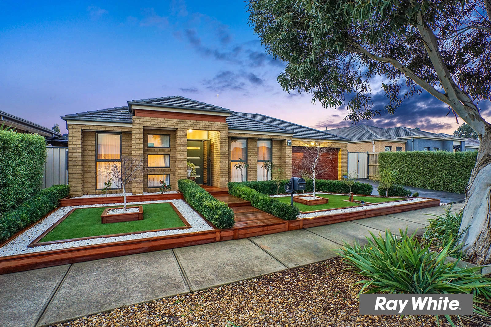 8 Swordgrass Avenue, Tarneit, VIC 3029