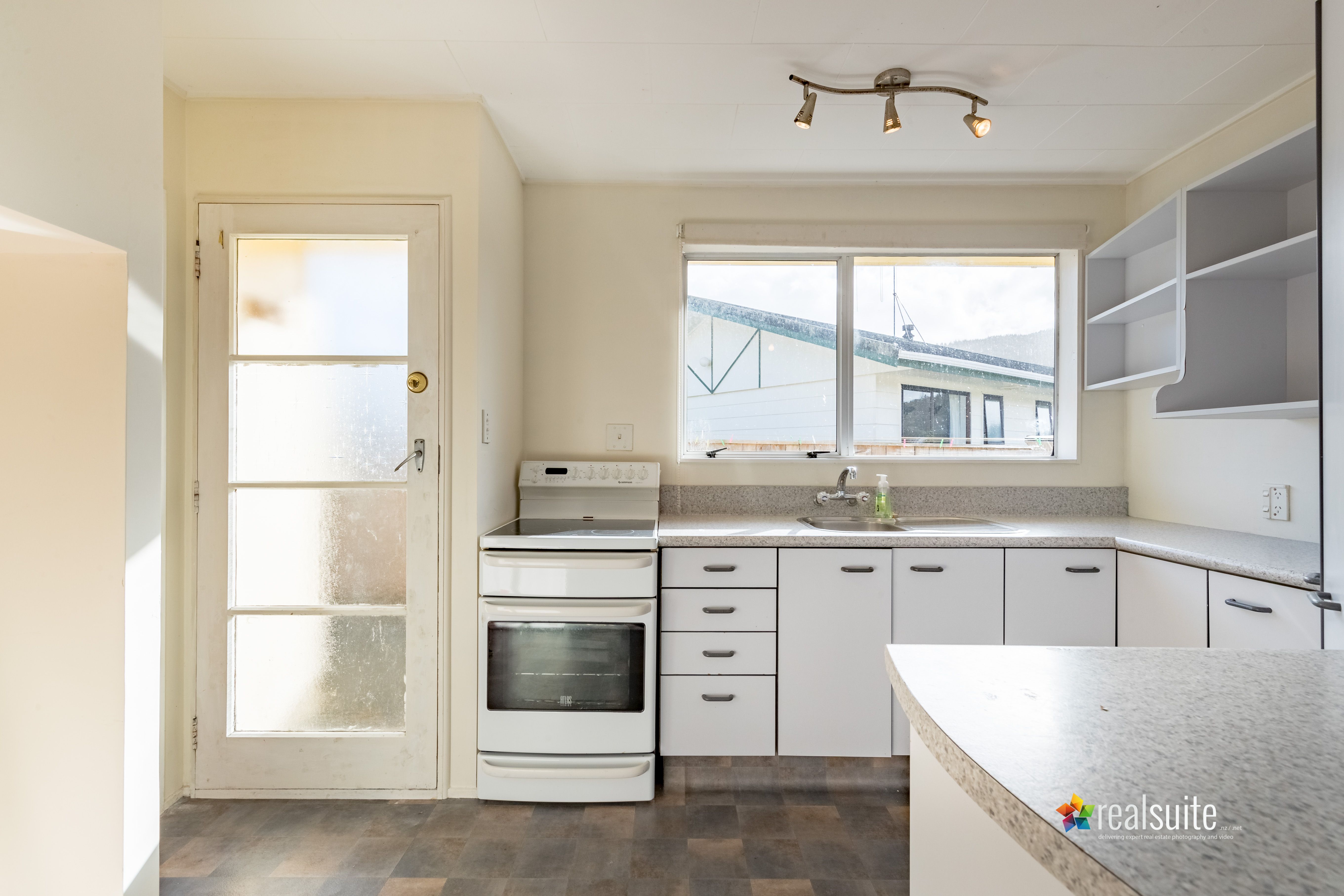 2 Crystal Grove, Birchville, Upper Hutt City