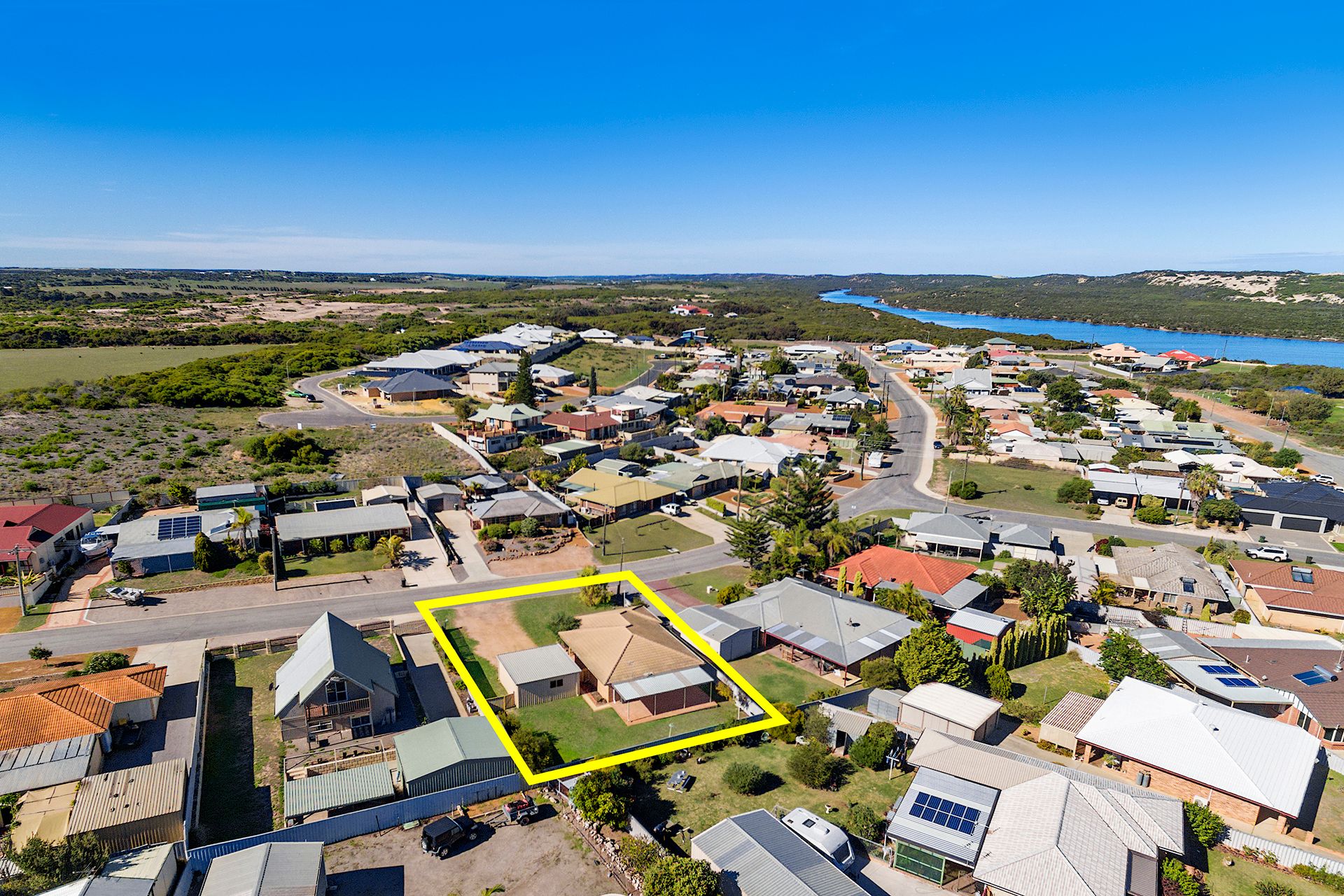 33 River Drive, Cape Burney, WA 6532