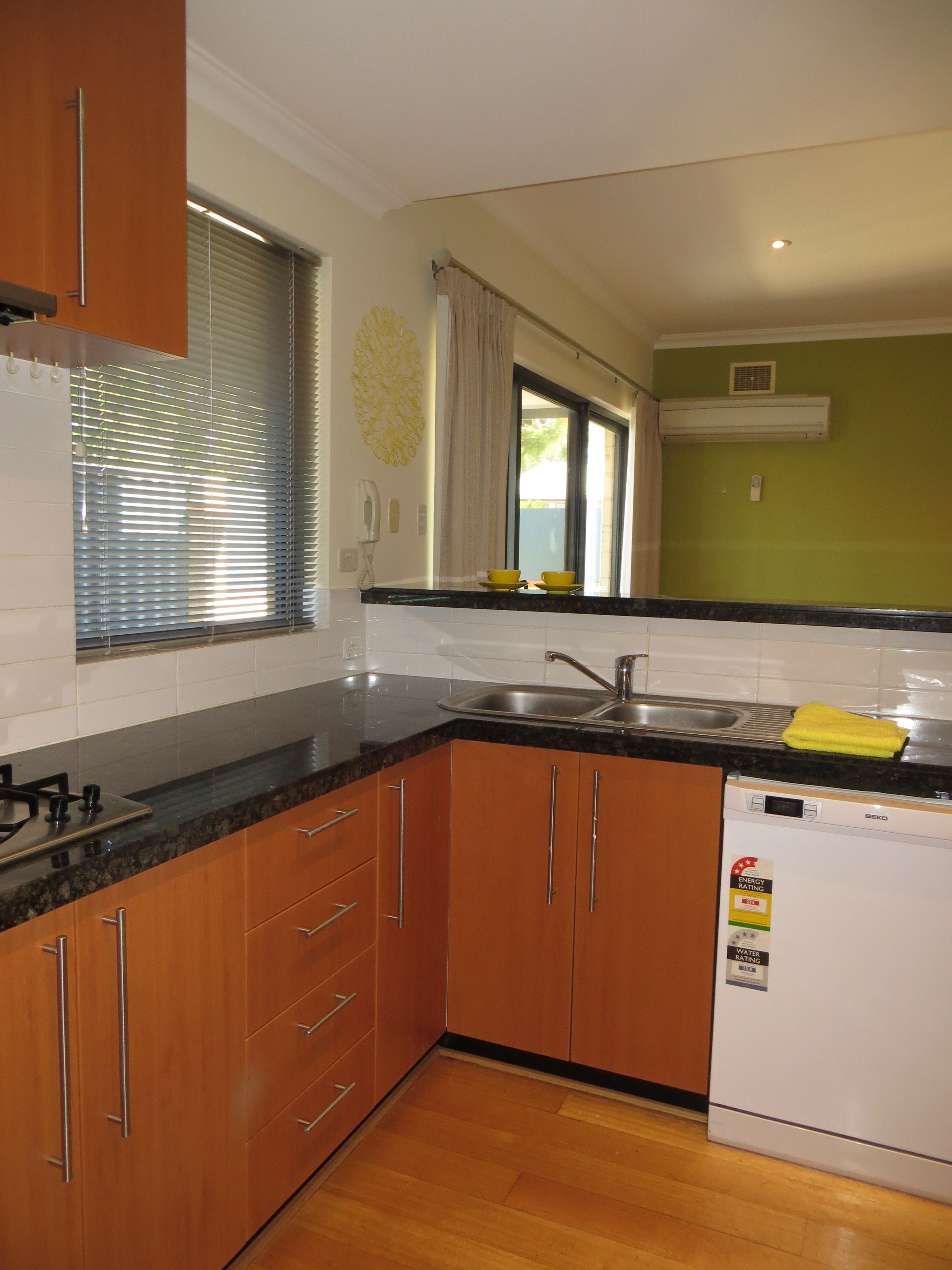 8/54 Parkin Street, Rockingham, WA 6168