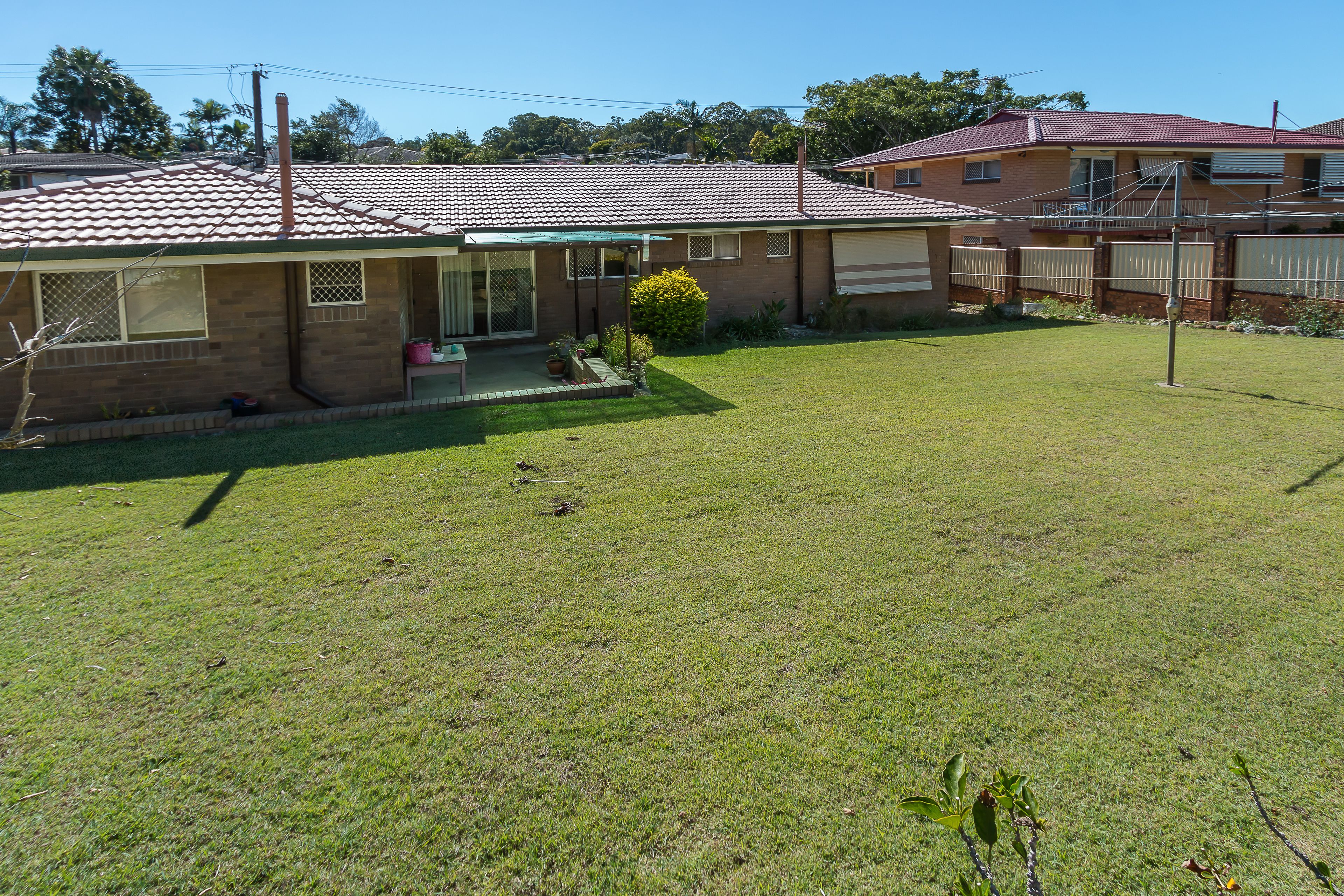 15 Montreal Street, Wishart, QLD 4122