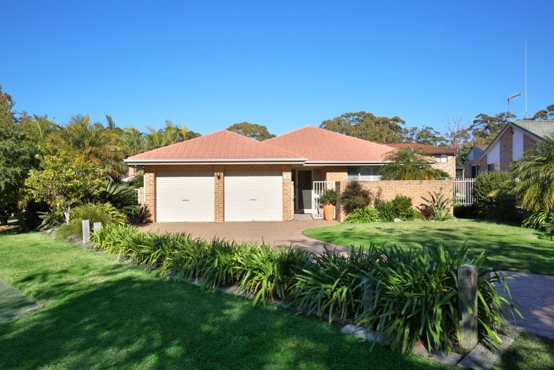 17 Cronin Place, Callala Bay, NSW 2540