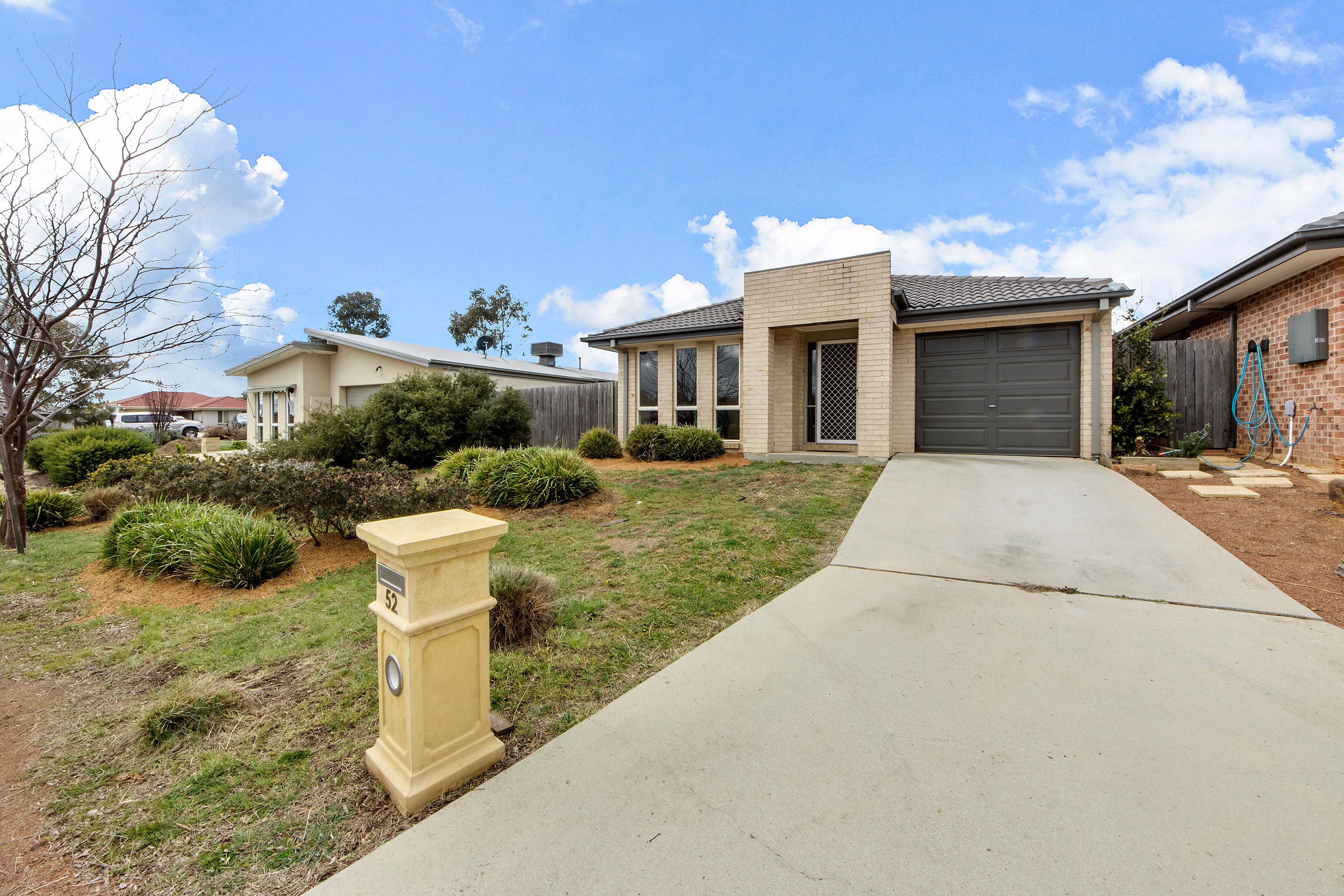 52 Dagmar Berne Street, Macgregor ACT 2615