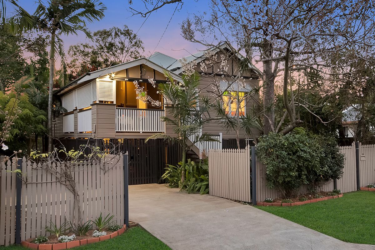 5 Broadmere Street, Annerley QLD 4103