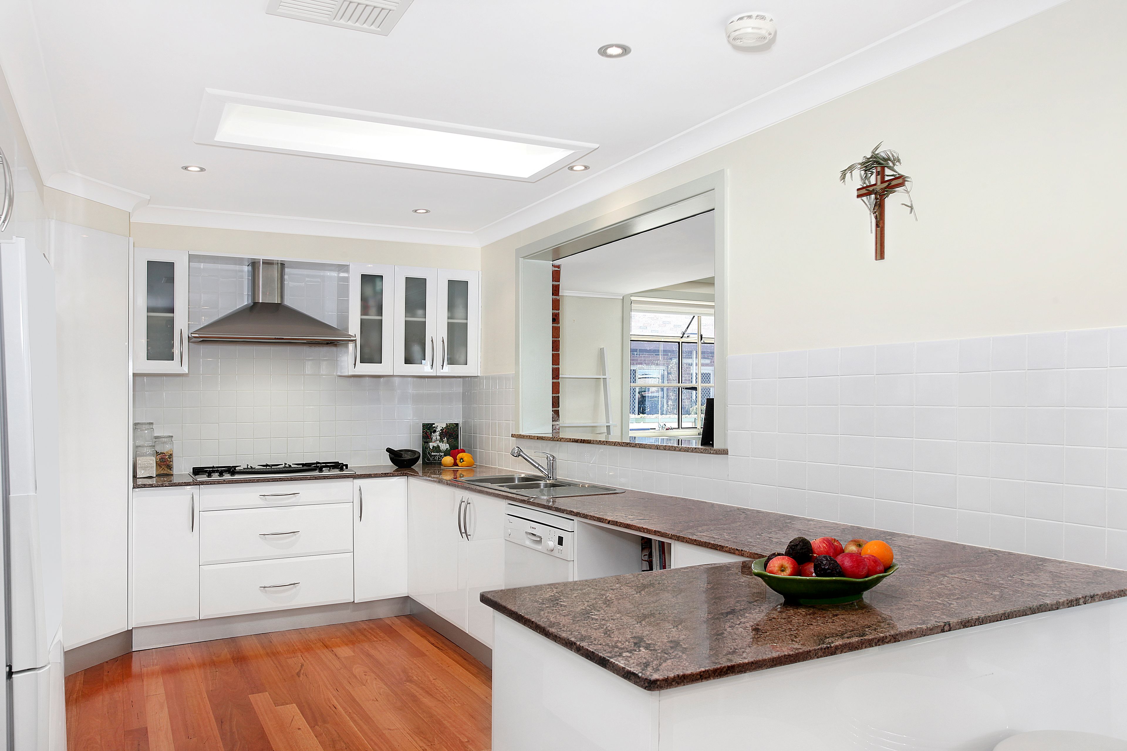 2 Ute Place, Bossley Park, NSW 2176