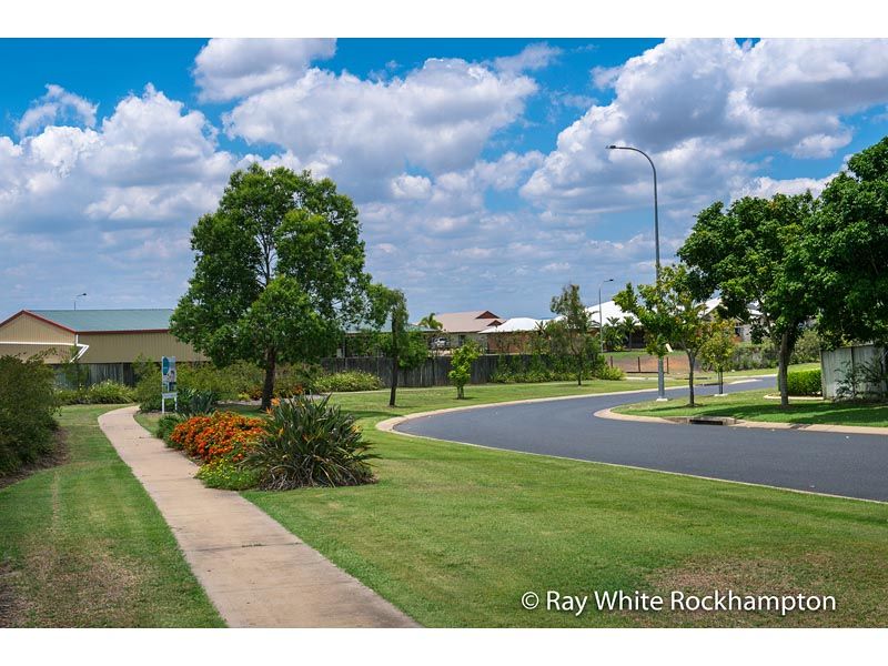7 (Lot 102) Tomtit Avenue, Parkhurst, QLD 4702