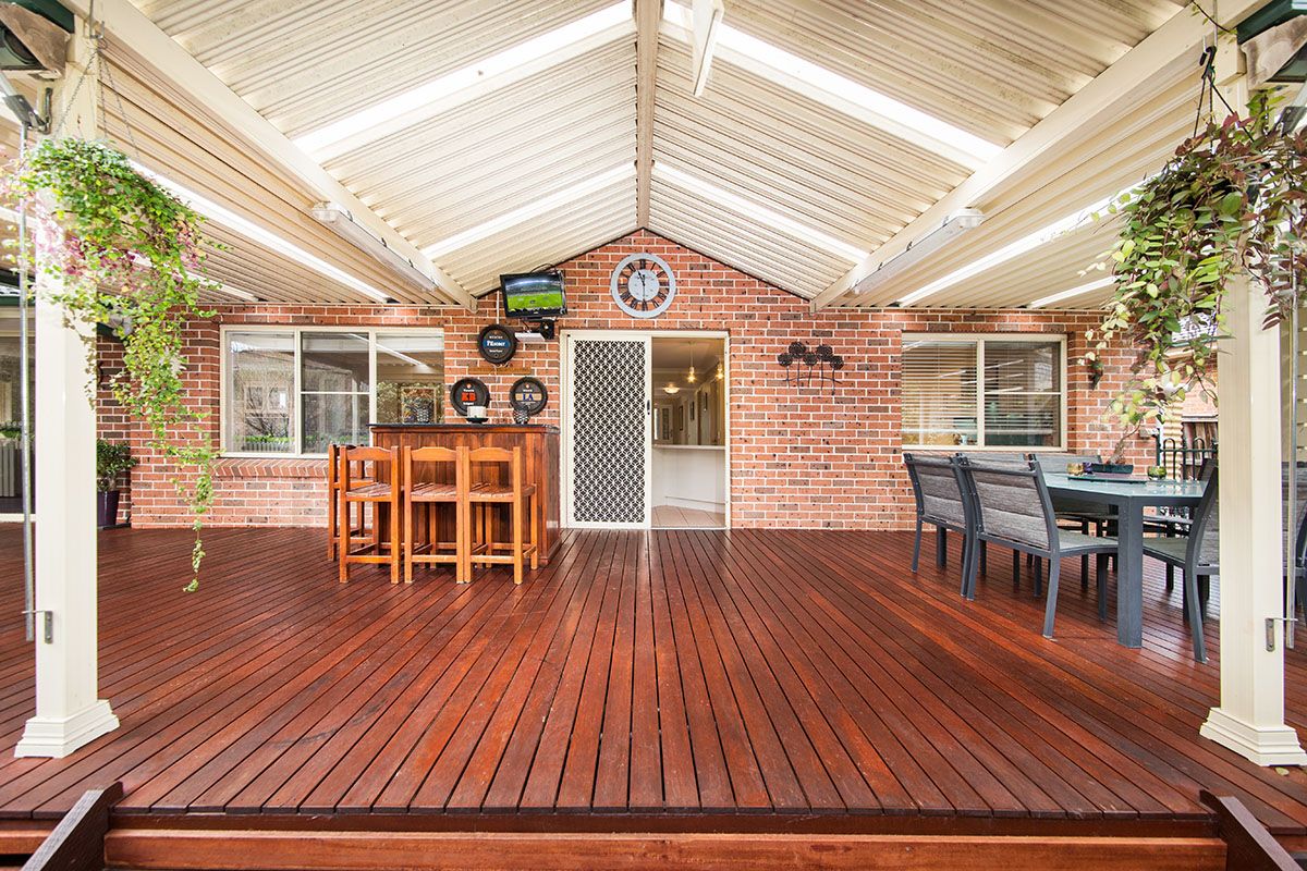 18 Sycamore Grove, Menai, NSW 2234