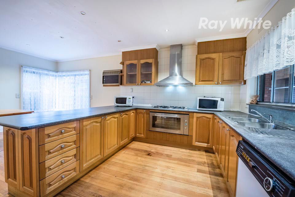 81 The Fairway, Kingsbury, VIC 3083
