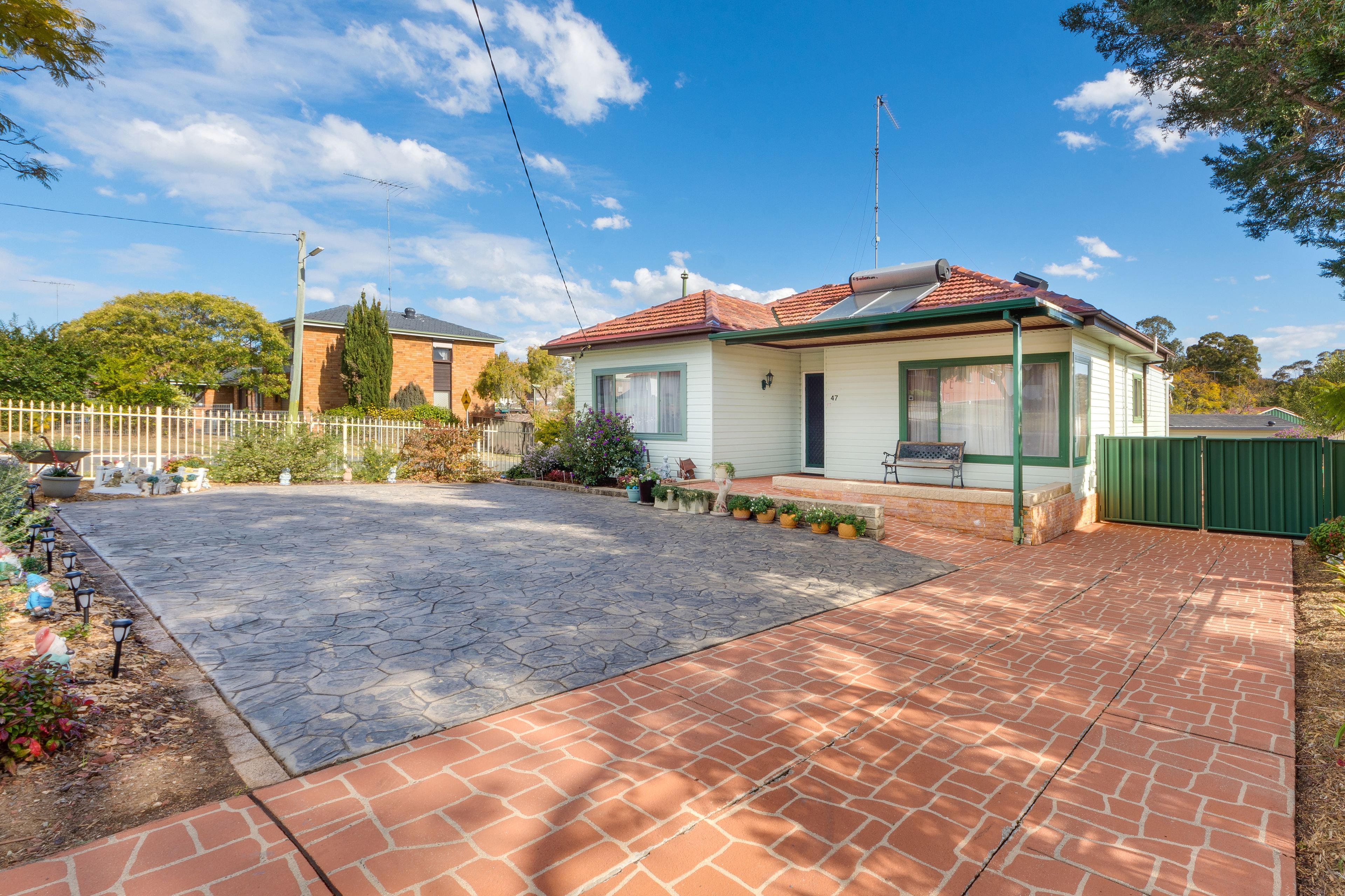 Bradbury, NSW 2560