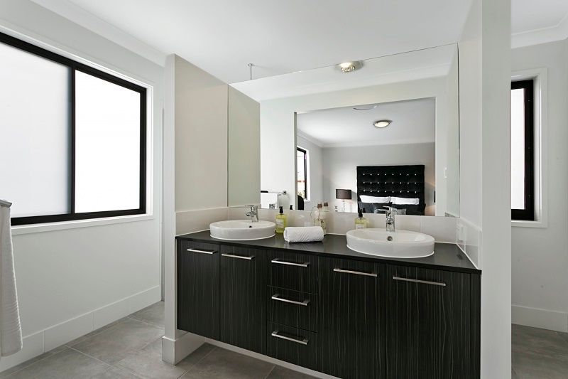 832 Oxley Road, Corinda, QLD 4075