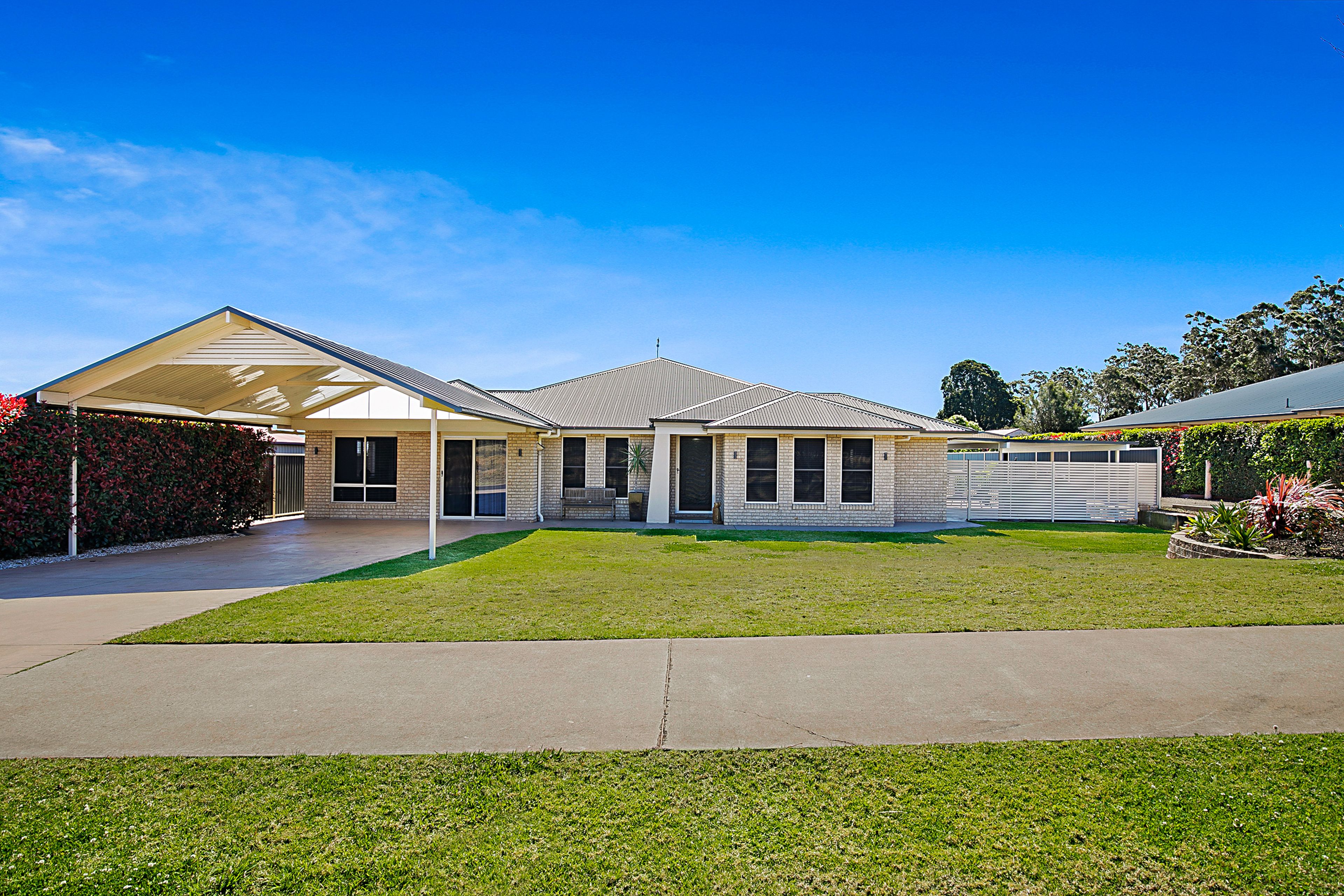 13 Mitchell Road, Highfields, QLD 4352