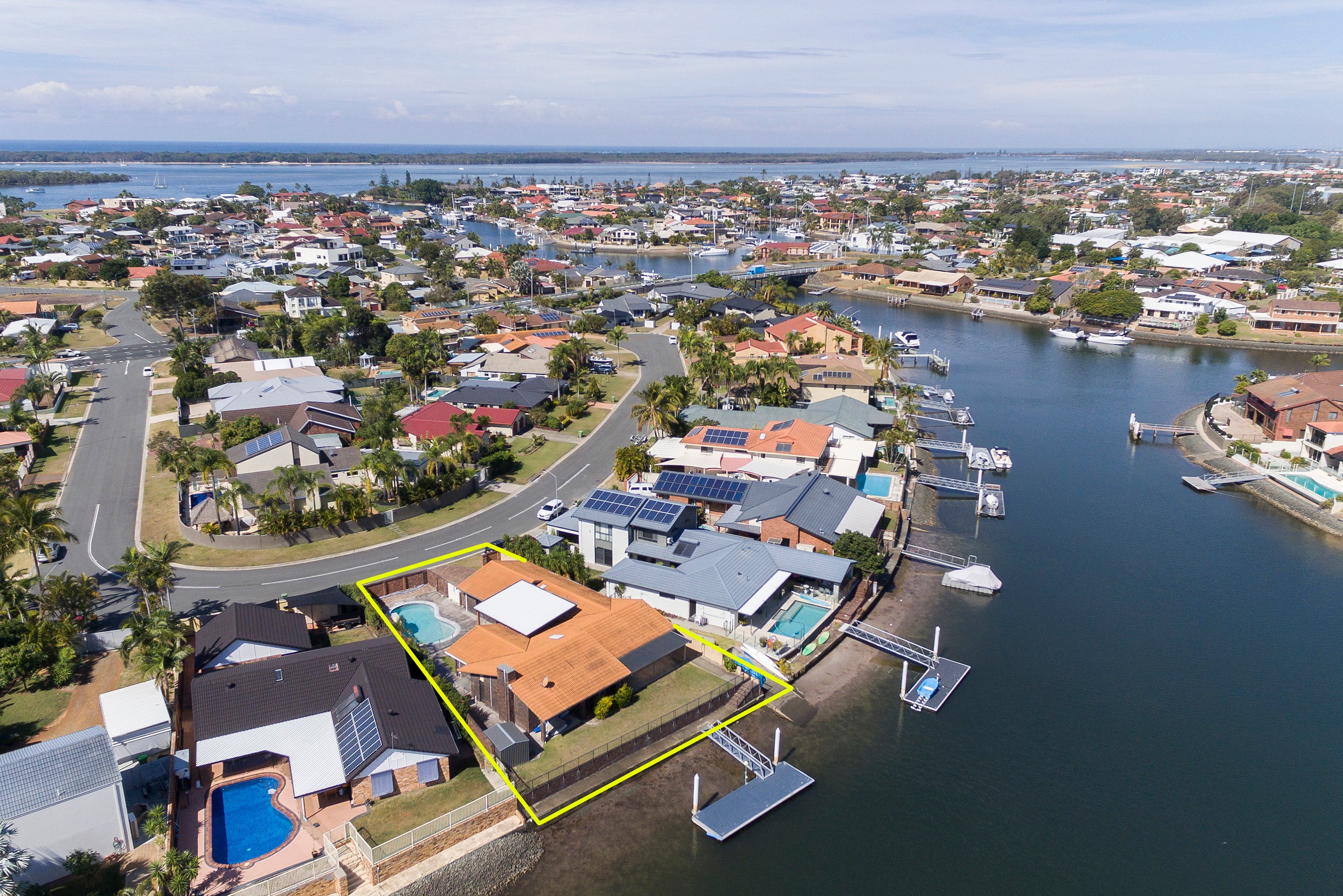 19 Kikori Crescent, Runaway Bay, QLD 4216