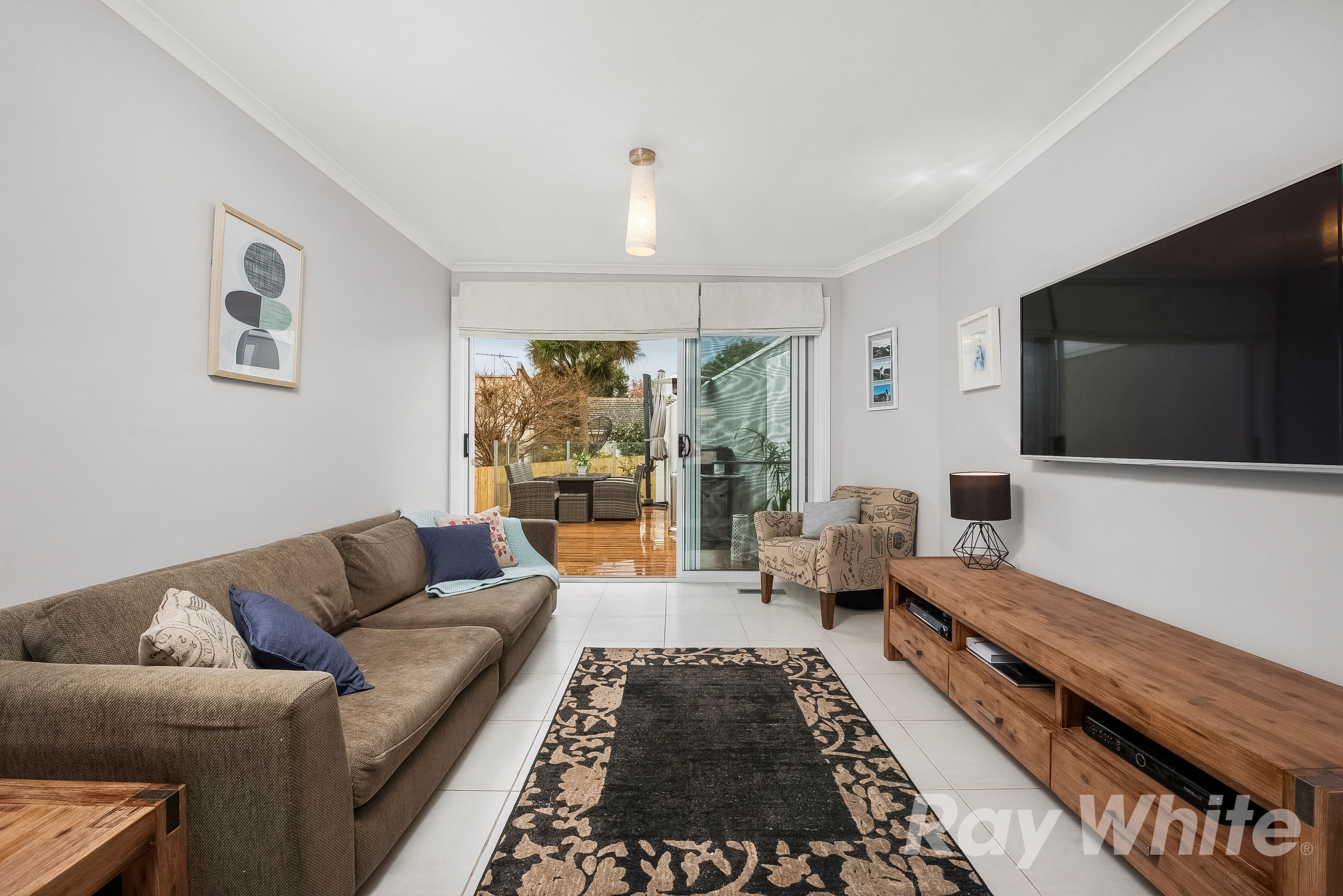 1/3 Moona Court, Chadstone, VIC 3148