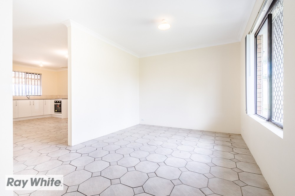 5 Lambourne Retreat, Mirrabooka, WA 6061