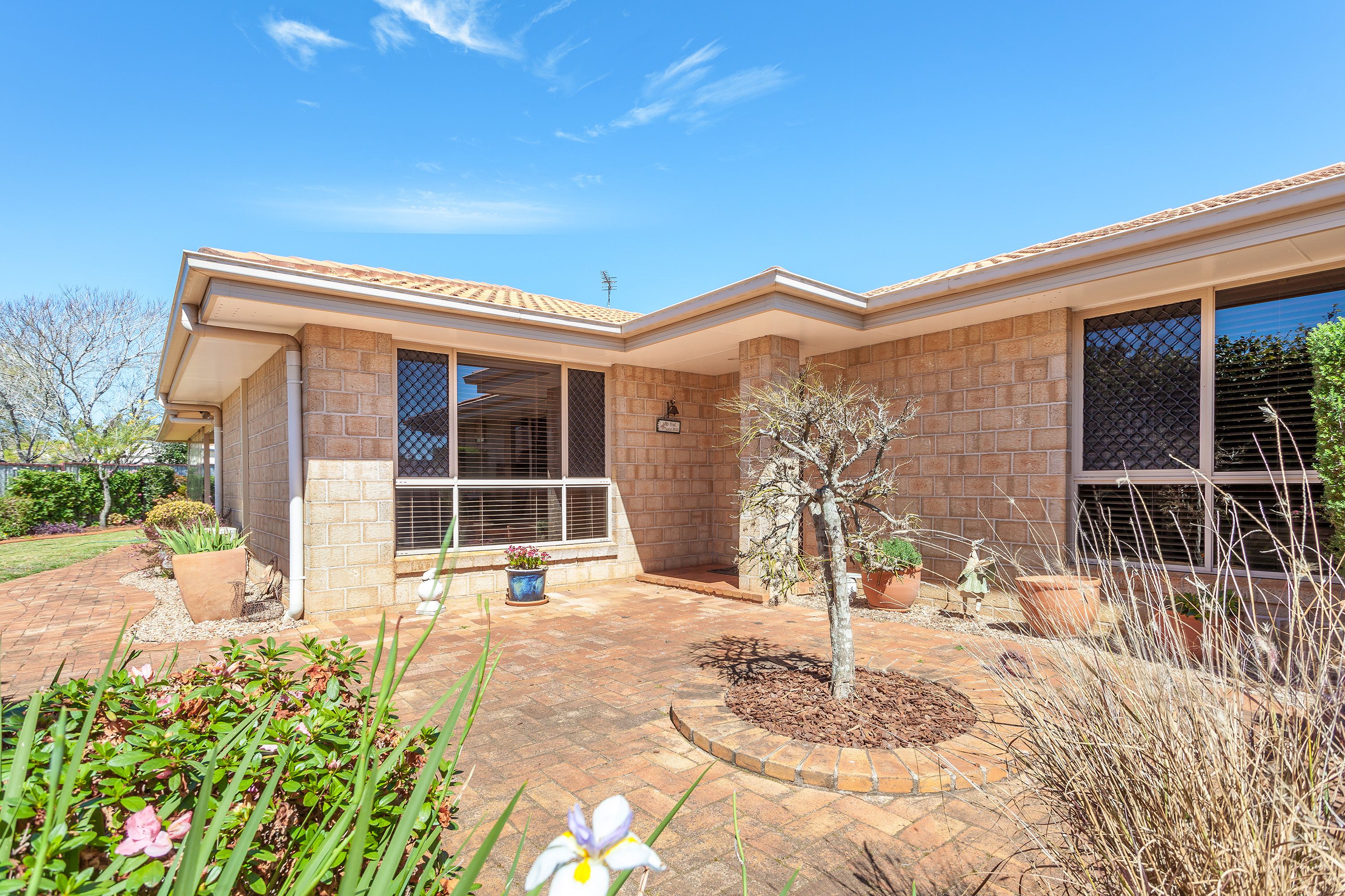 4 Buckle Court, Middle Ridge QLD 4350