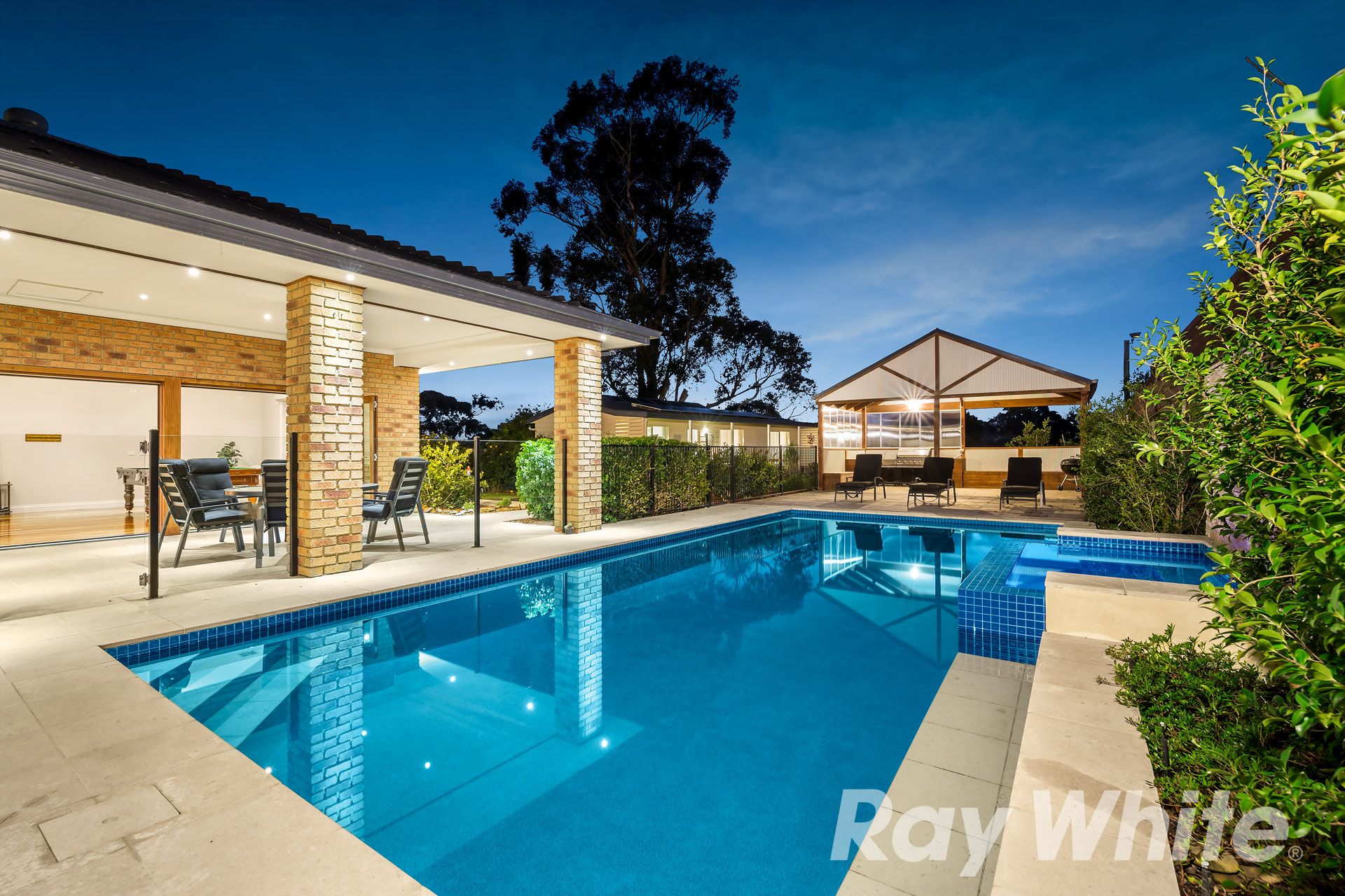 10 Stradbroke Road, Boronia, VIC 3155