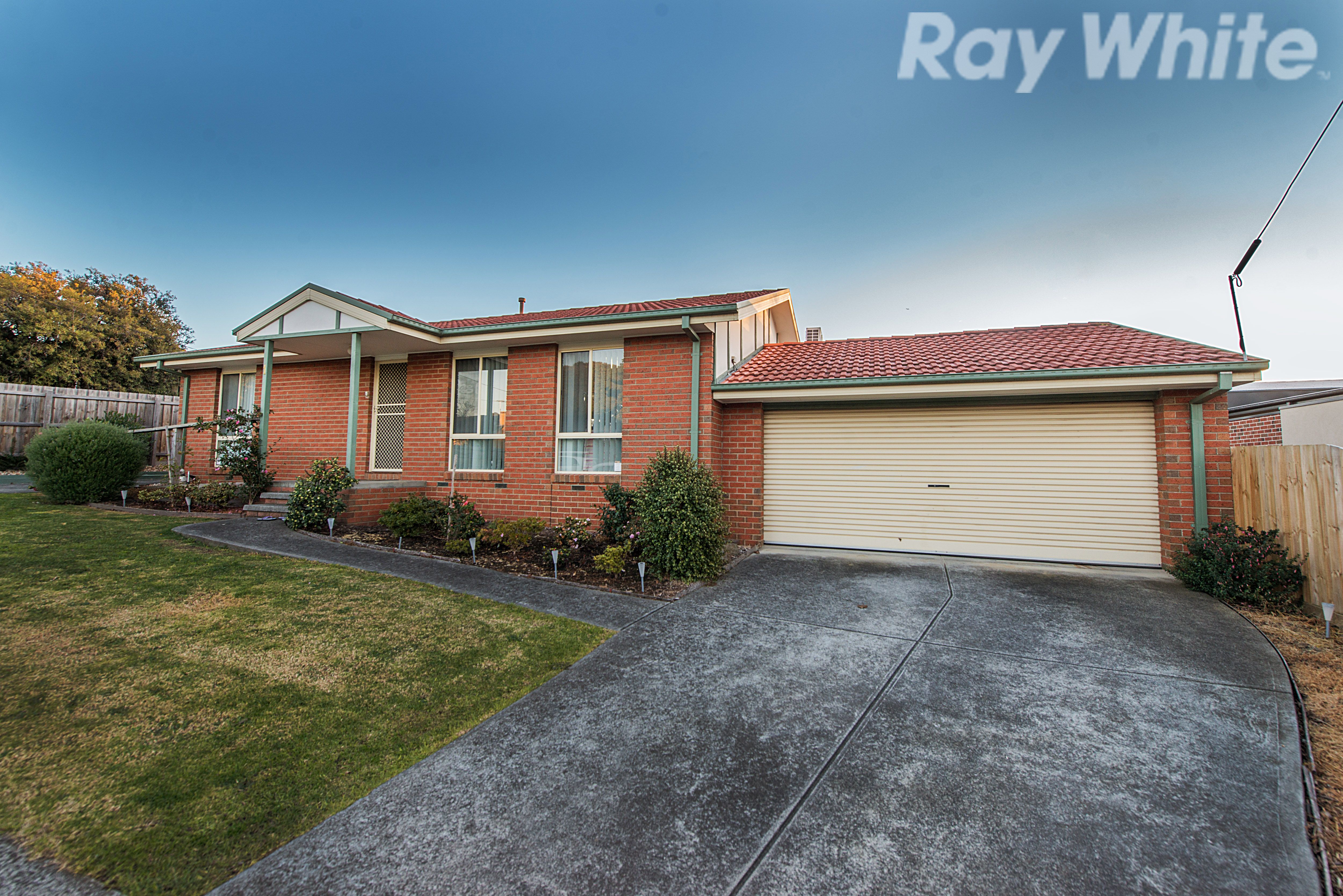 7 Simpson Road, Ferntree Gully VIC 3156