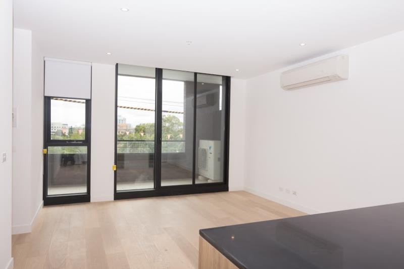 112/740 Station Street, Box Hill, VIC 3128