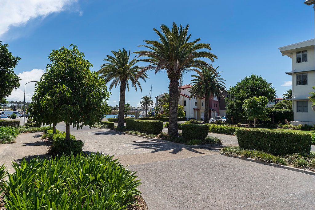 227/64-68 Sickle Avenue, Hope Island, QLD 4212