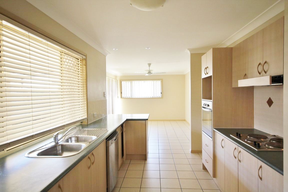 25 Baythorn Drive, Thornlands, QLD 4164