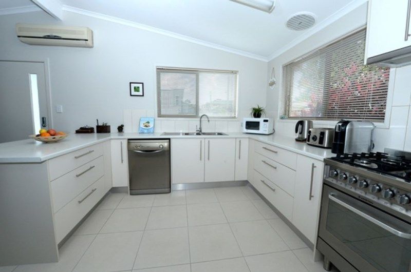 39 Broadwater Avenue, Maroochydore, QLD 4558