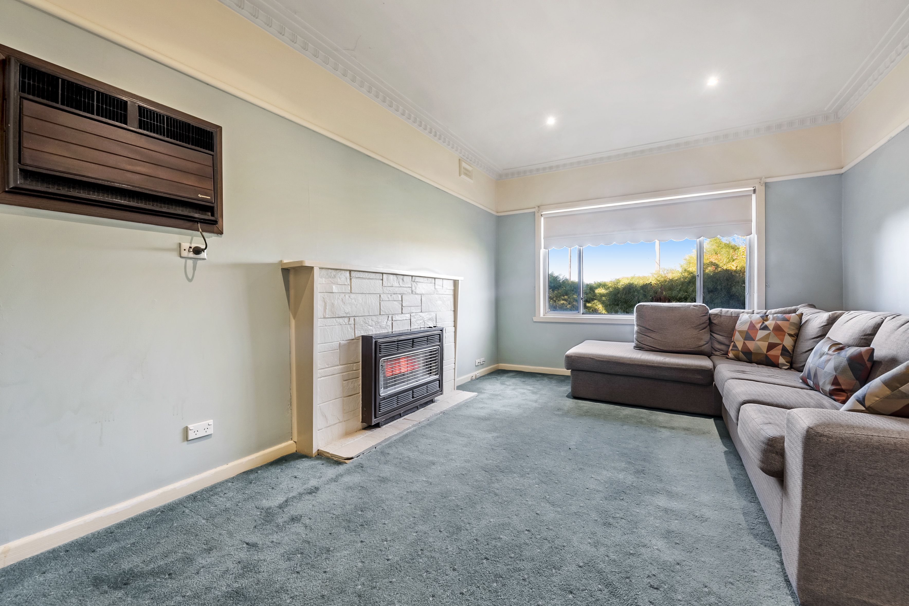 124 Rathcown Road, Reservoir, VIC 3073