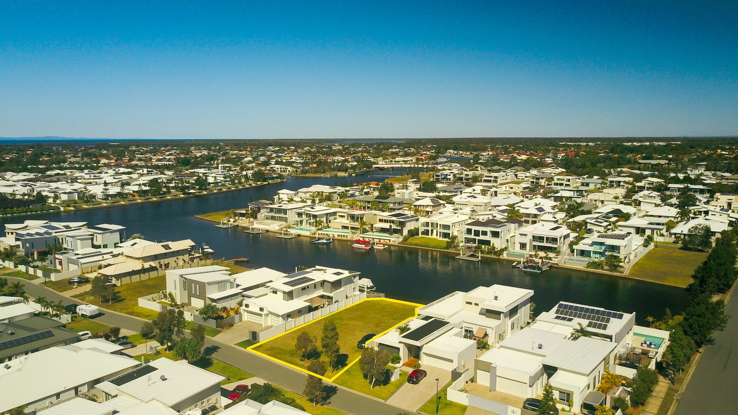 8 Deep Water Circuit, Pelican Waters, QLD 4551
