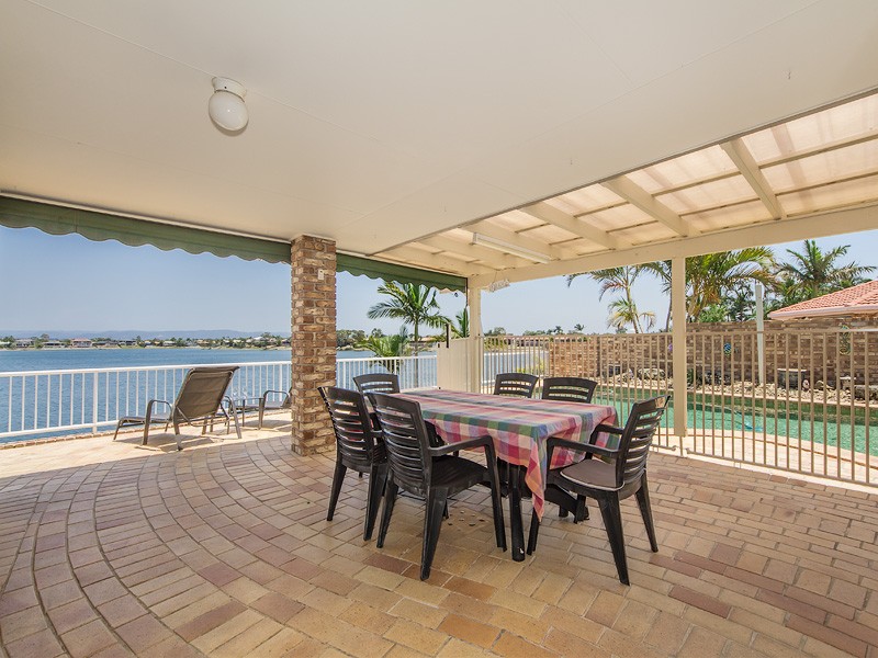 35 Pintail Crescent, Burleigh Waters, QLD 4220