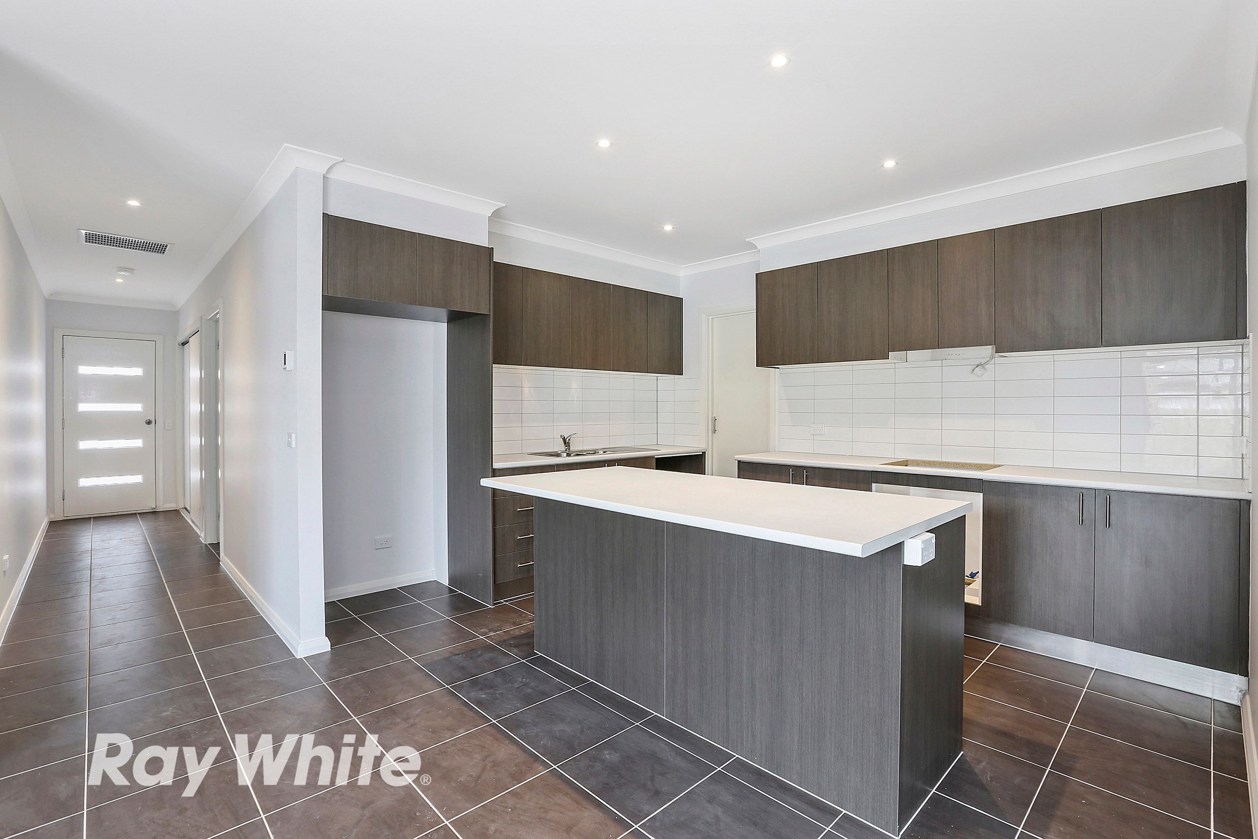 1B Saintfield Street, Lara, VIC 3212