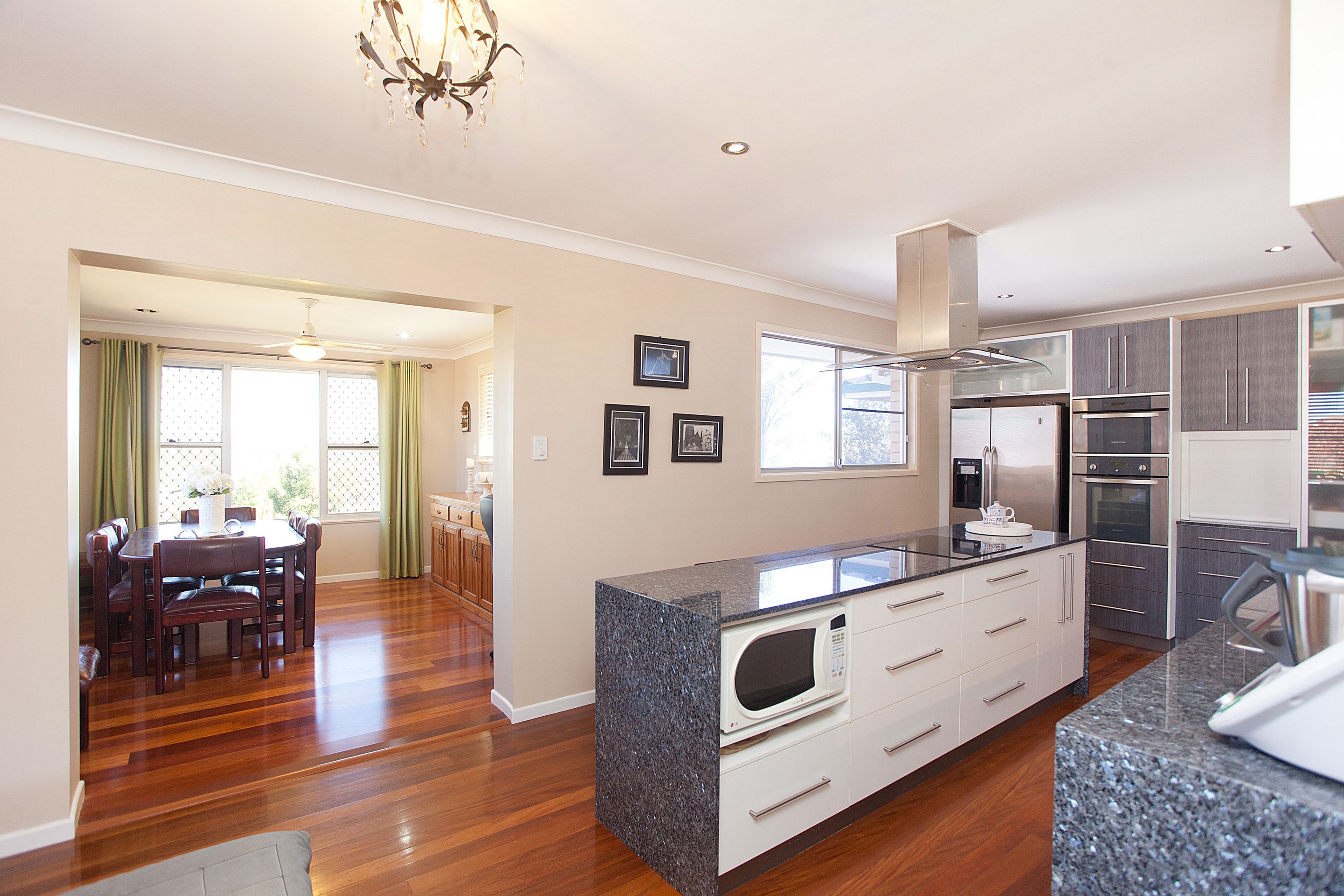 17 Tandanya Street, Mansfield, QLD 4122
