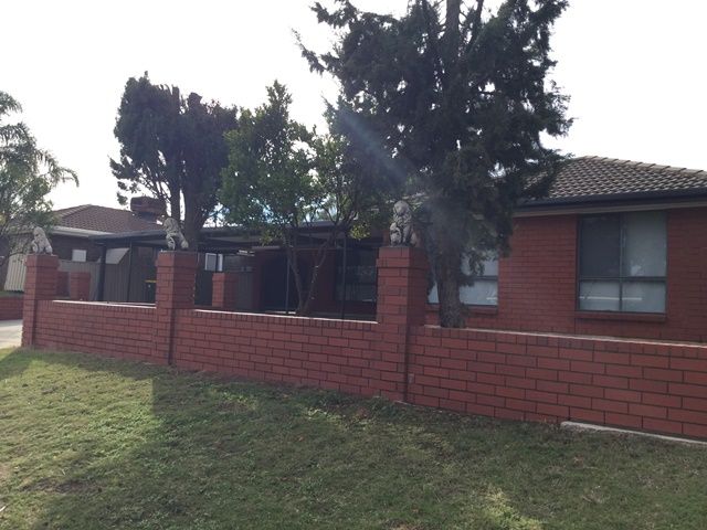 9 Candlebark Court, Craigmore, SA 5114