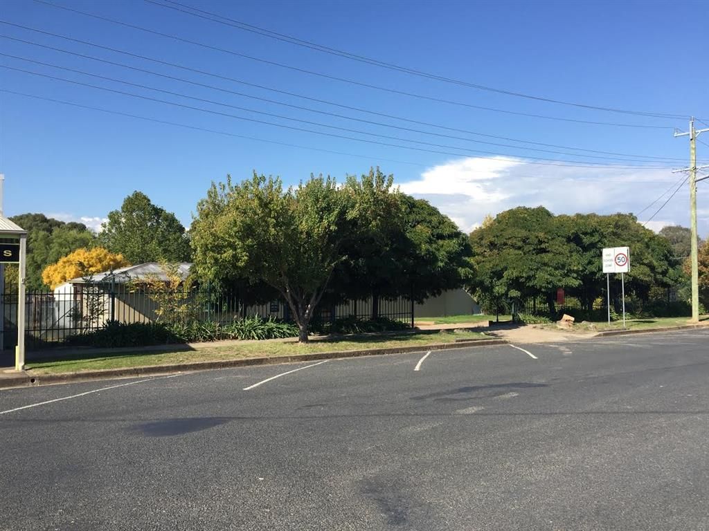 54-56 Capper Stret, Tumut, NSW 2720