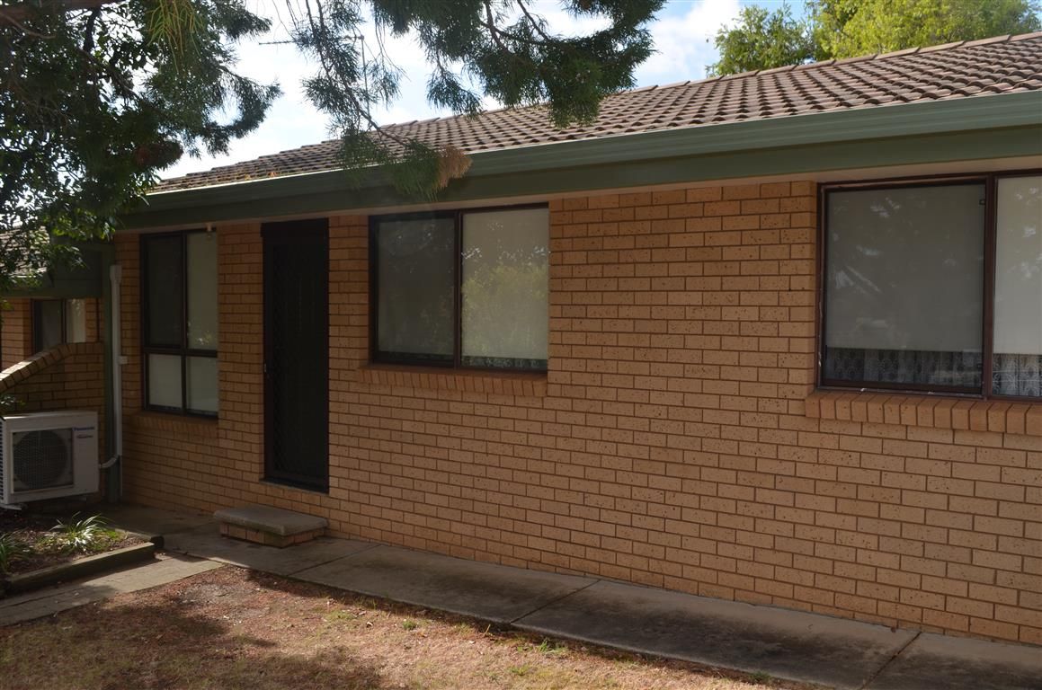 32 Bundara Crescent