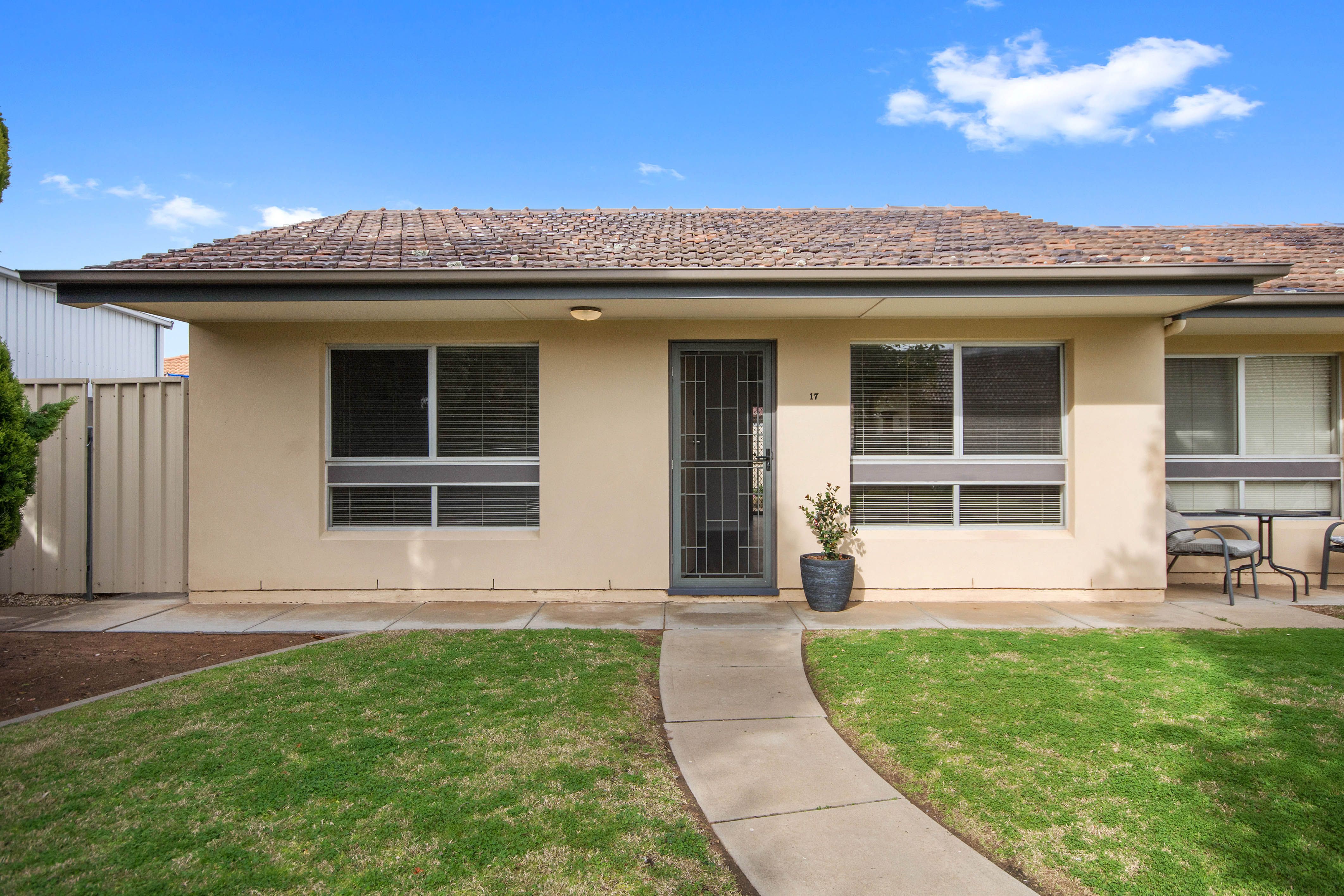 17/2 Bach Crescent, Seaton, SA 5023