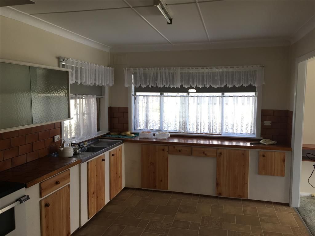 1 Mountain Avenue, Batlow, NSW 2730