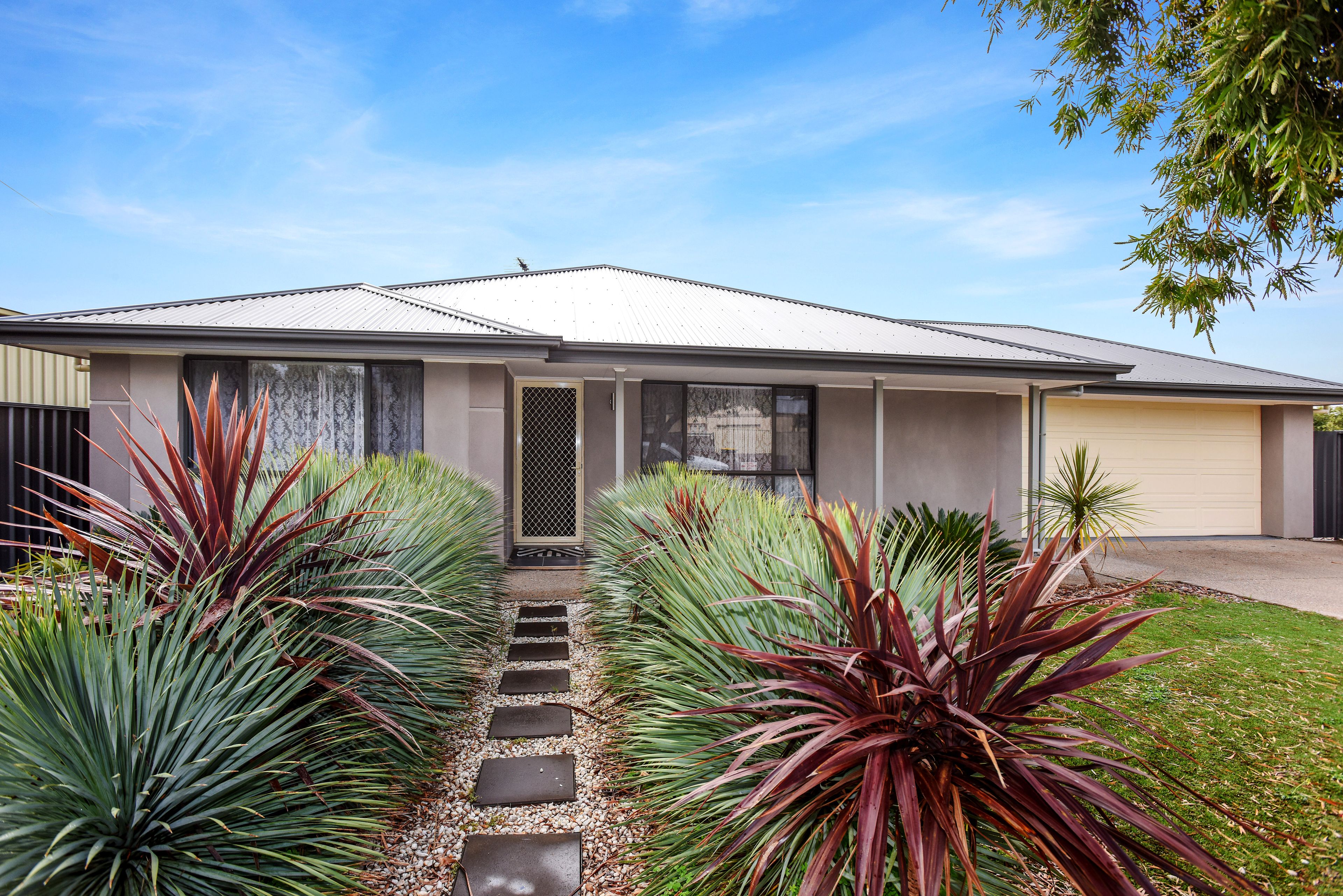 1 Spenfeld Court, Valley View SA 5093
