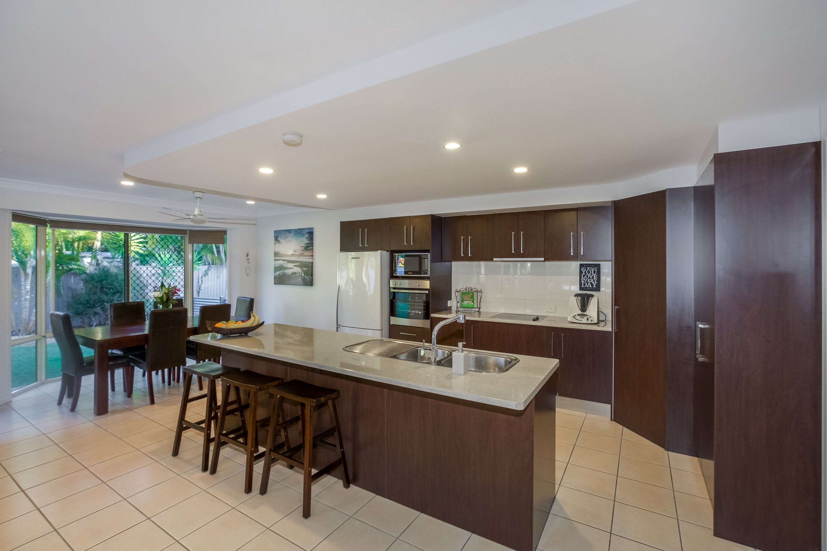 19 Phar Lap Court, Little Mountain, QLD 4551