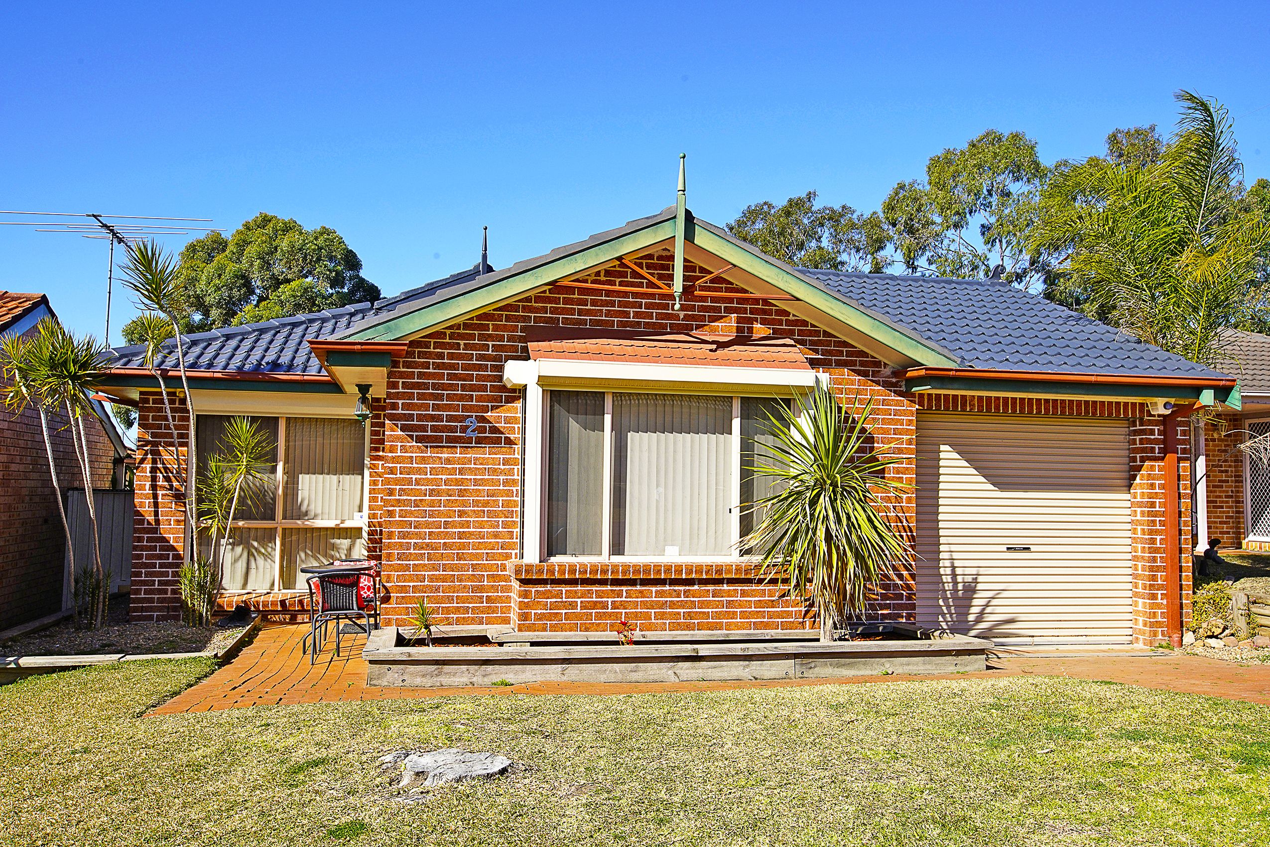 2 Bunya Place