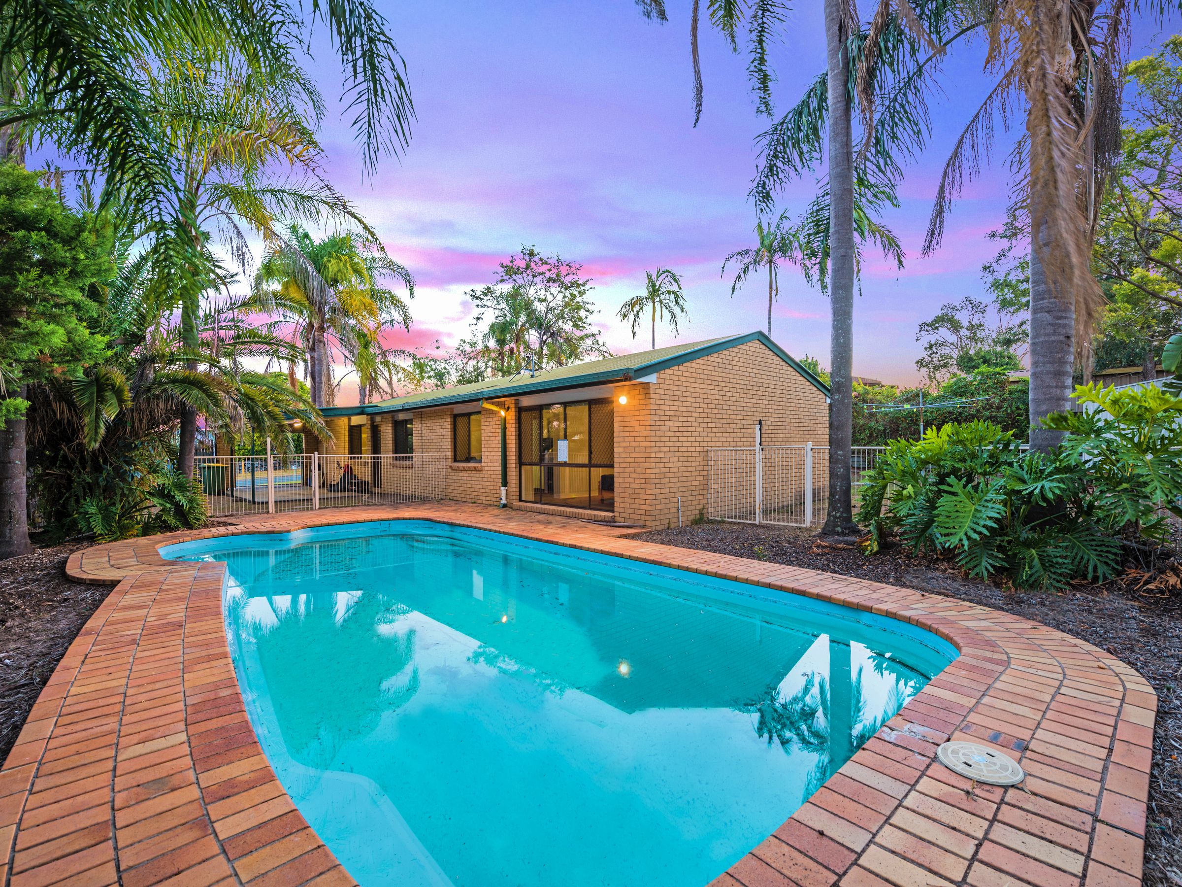 23 Yorkshire Crescent, Mount Warren Park QLD 4207