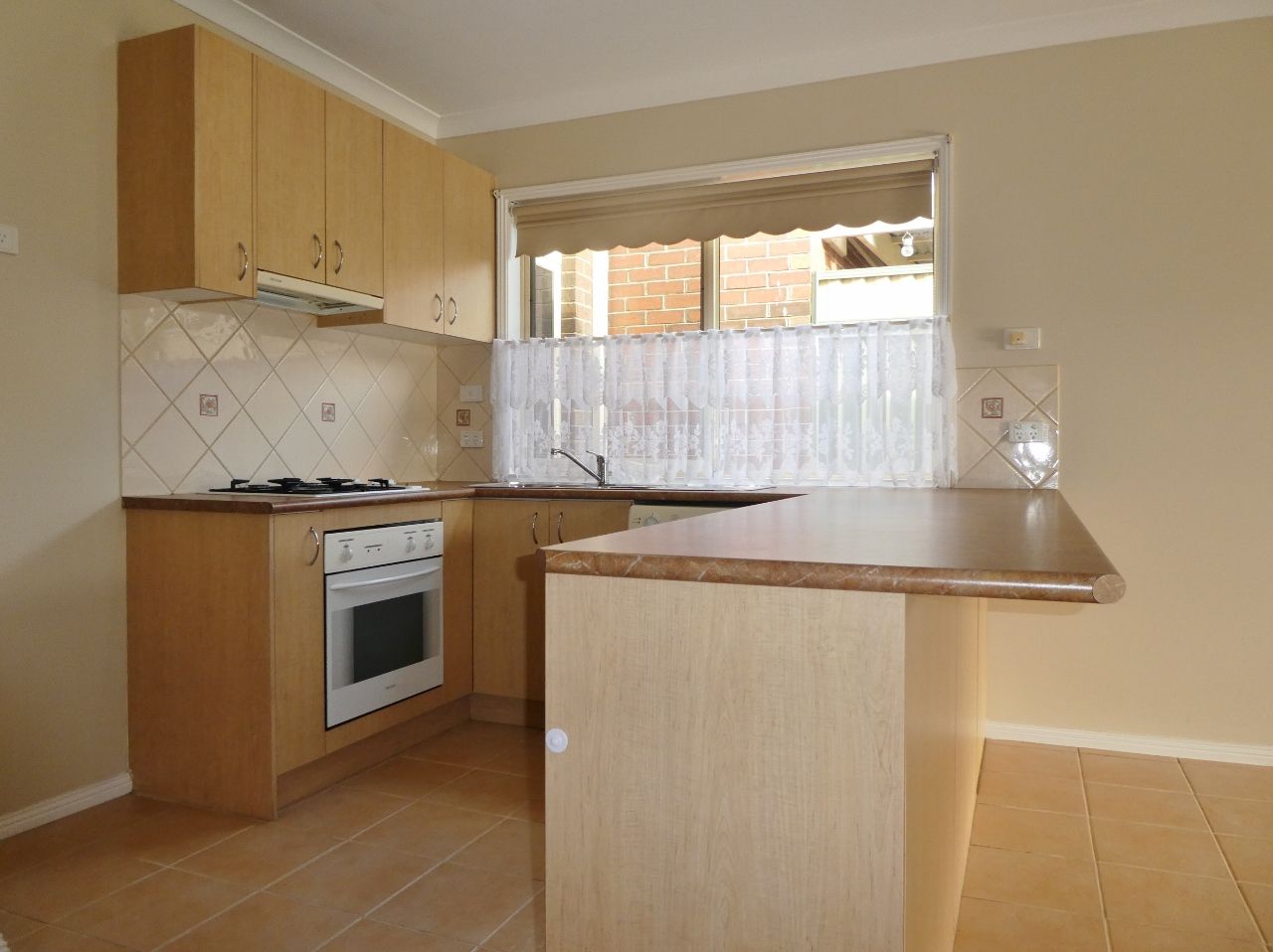11 Horsham Drive, Cranbourne East, VIC 3977