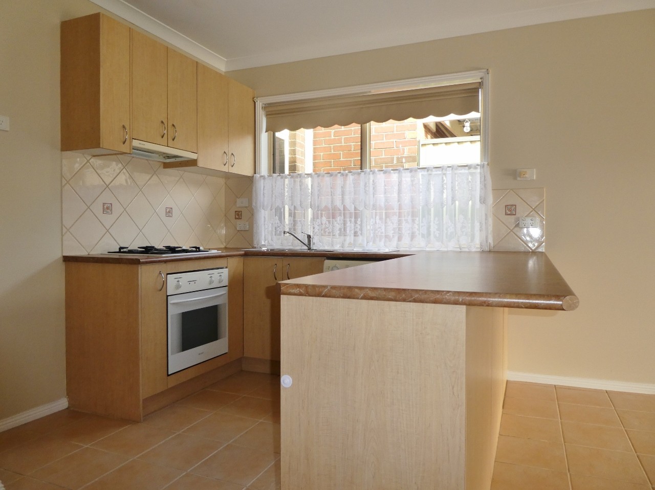 11 Horsham Drive, Cranbourne East, VIC 3977
