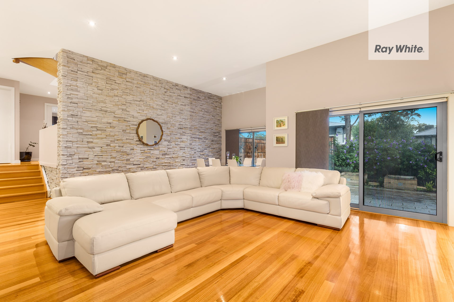 15 Gresswell Road, Macleod, VIC 3085