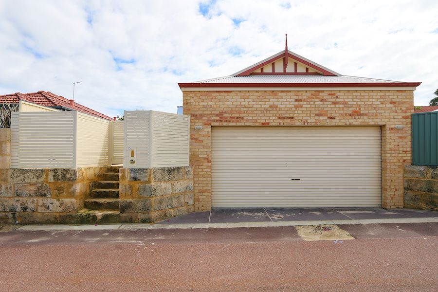5 De Passey Lane, Willagee, WA 6156
