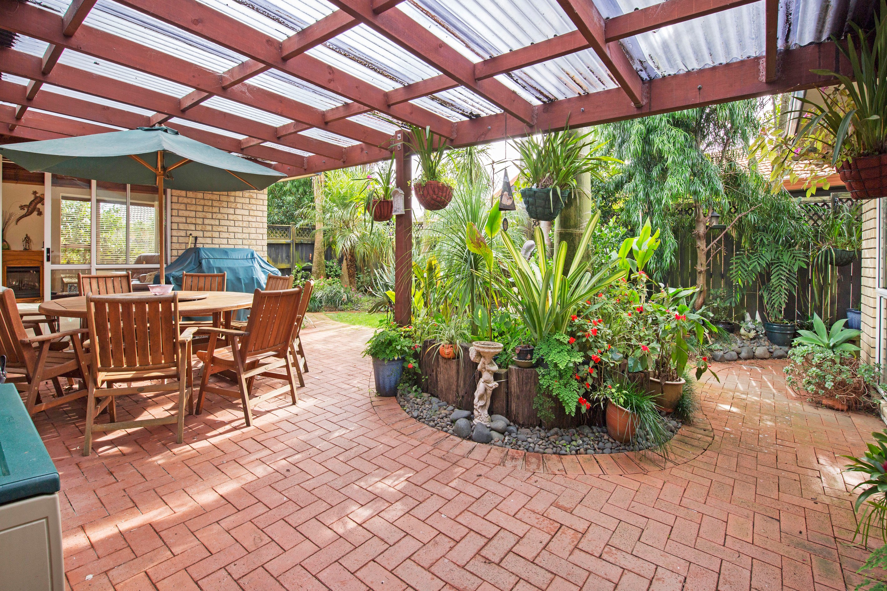 22 John Lister Close, Golflands, Manukau City