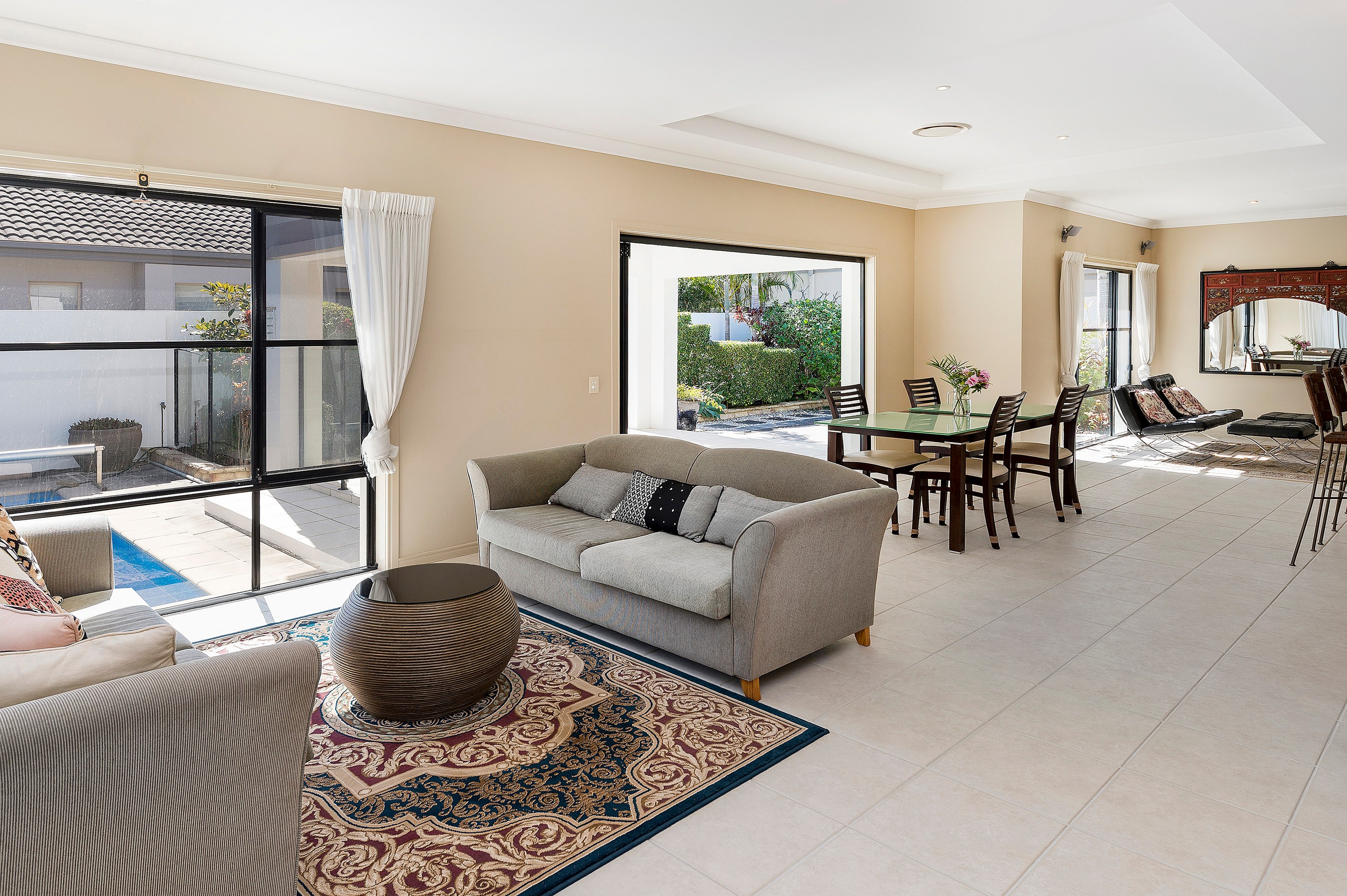 2037 Carlton Drive, Hope Island, QLD 4212
