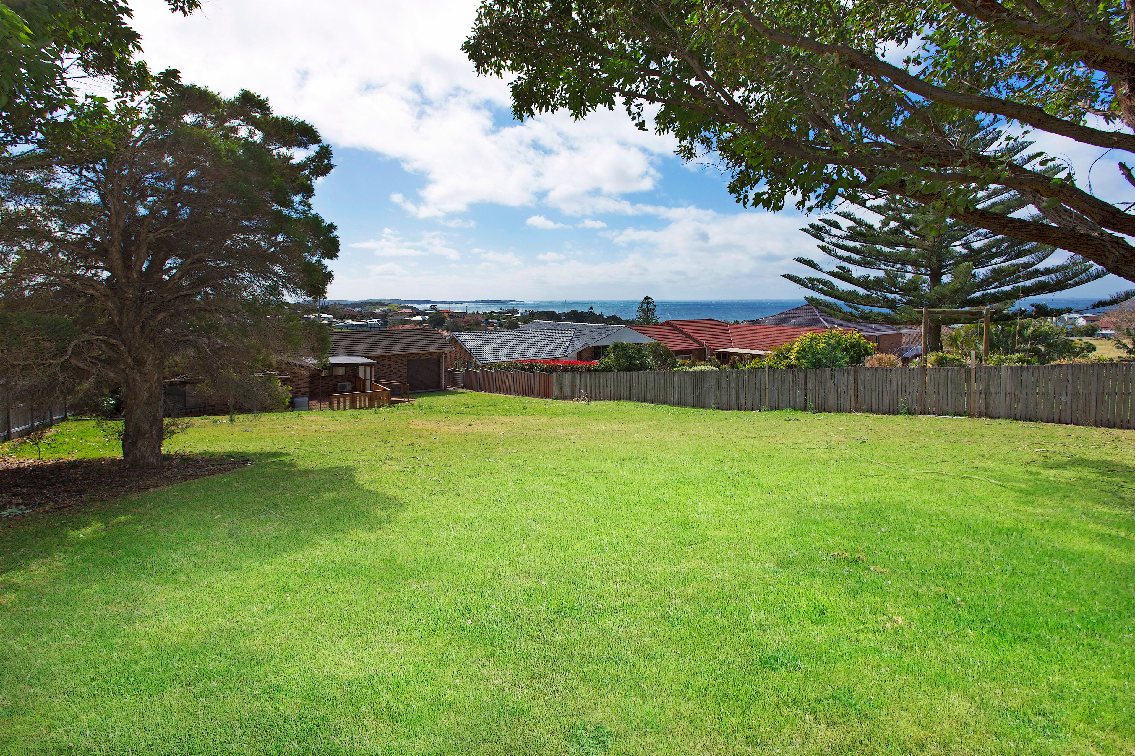 80 Barton Drive, Kiama Downs, NSW 2533