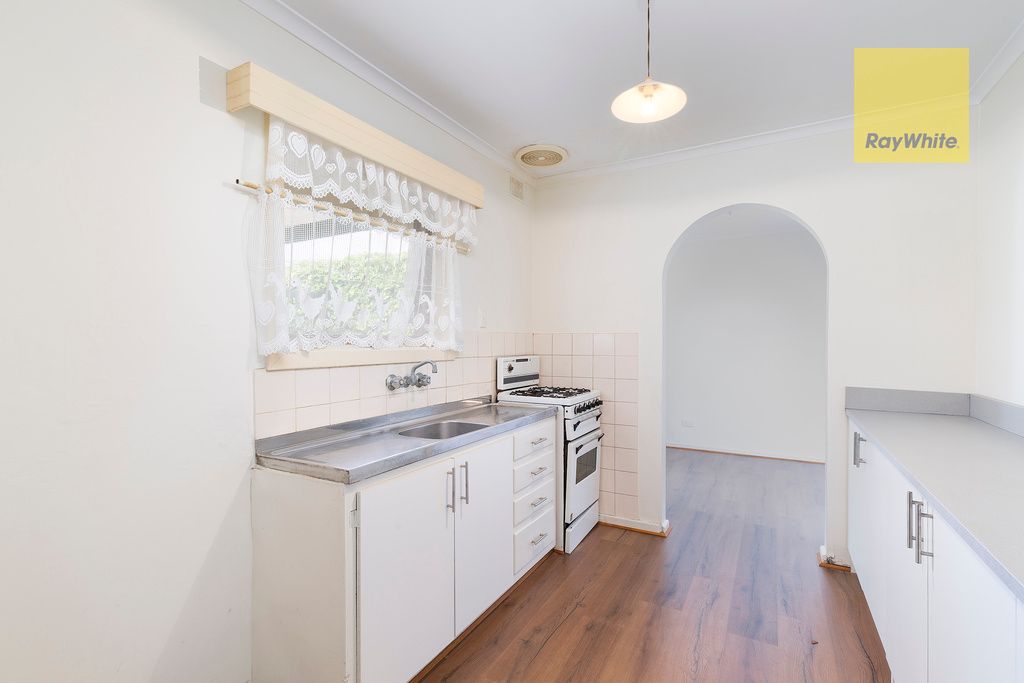 21 Fabian Crescent, Morphett Vale, SA 5162