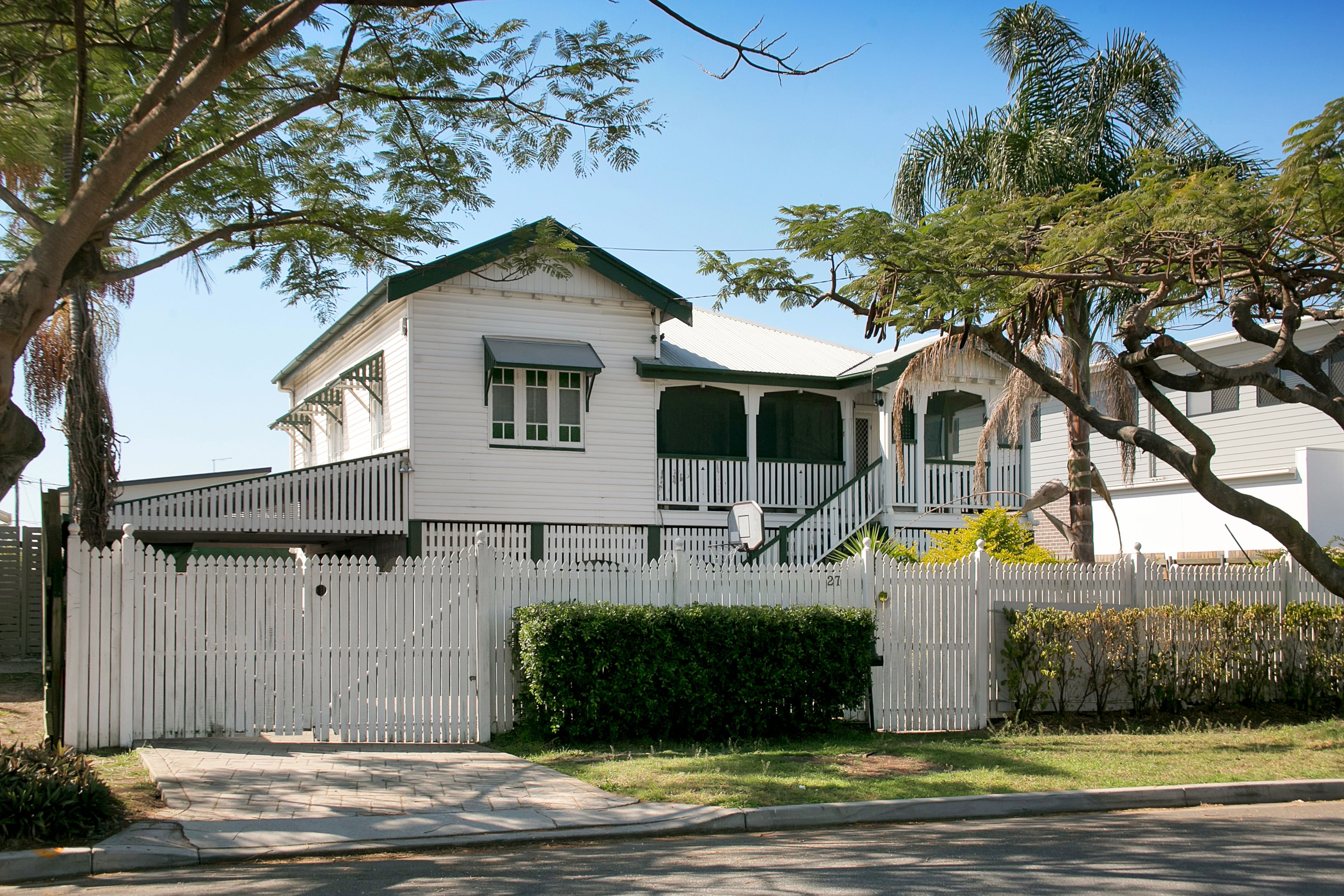 27 Clarke Street, Hendra, QLD 4011