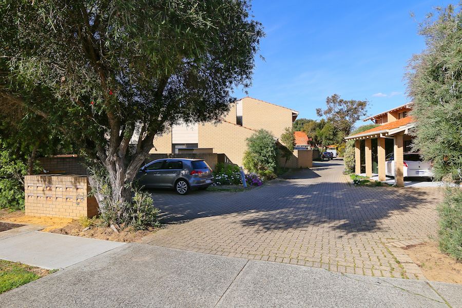 8/90 Gilbertson Road, Kardinya, WA 6163