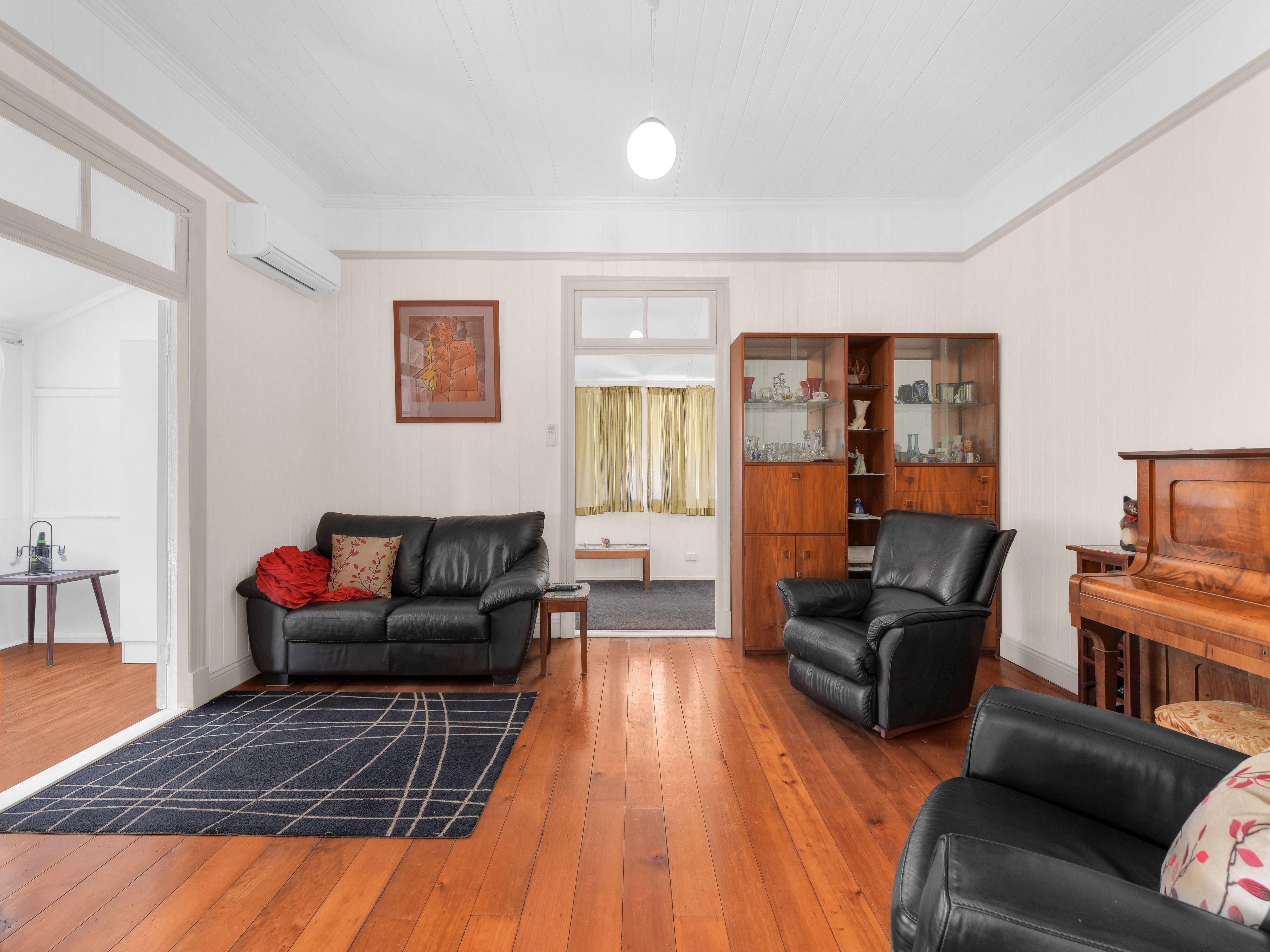15 Raceview Avenue, Hendra, QLD 4011